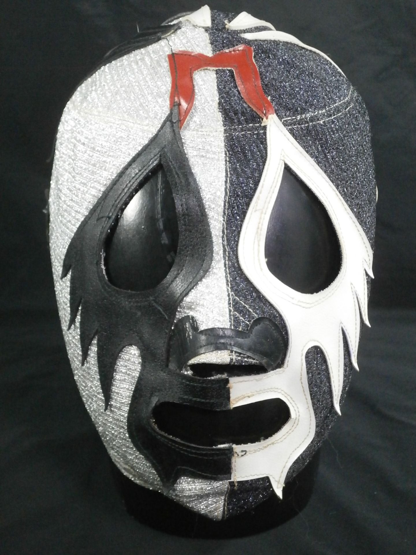 Mil Mascaras