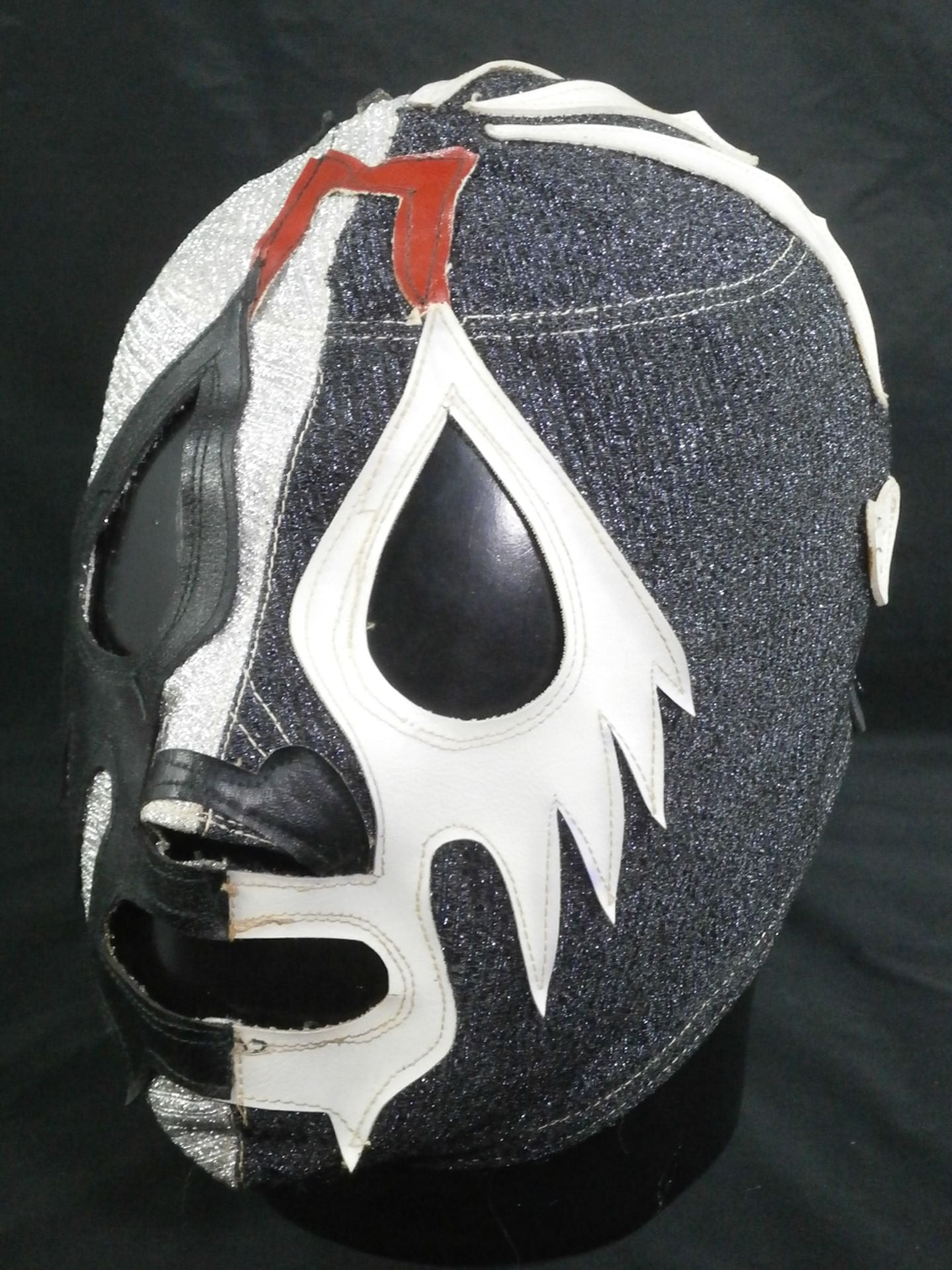 Mil Mascaras