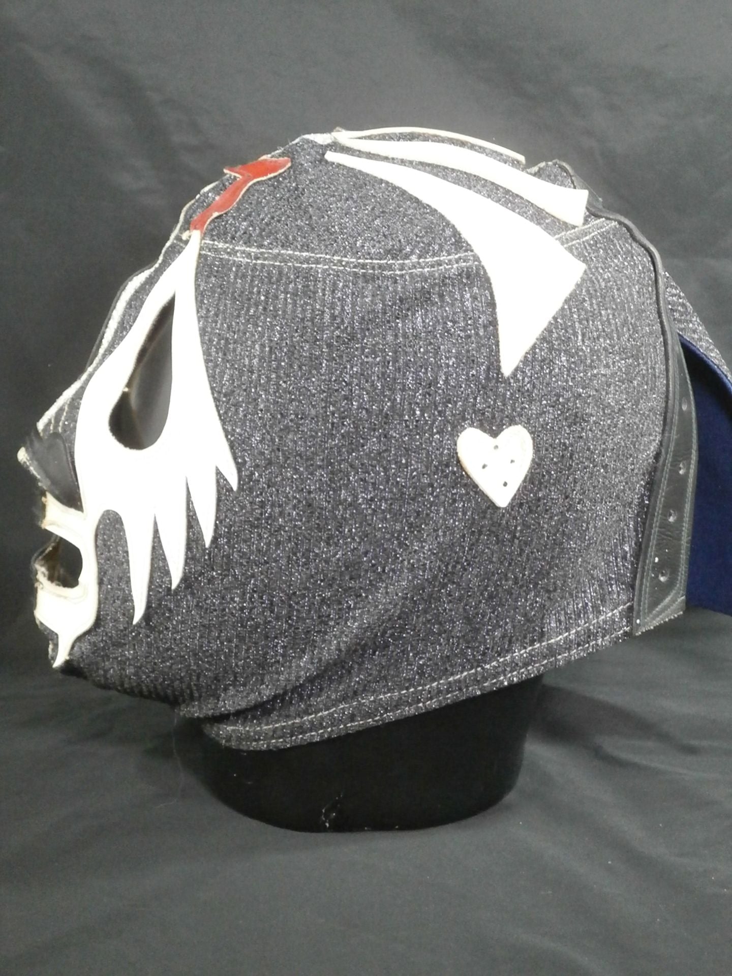 Mil Mascaras