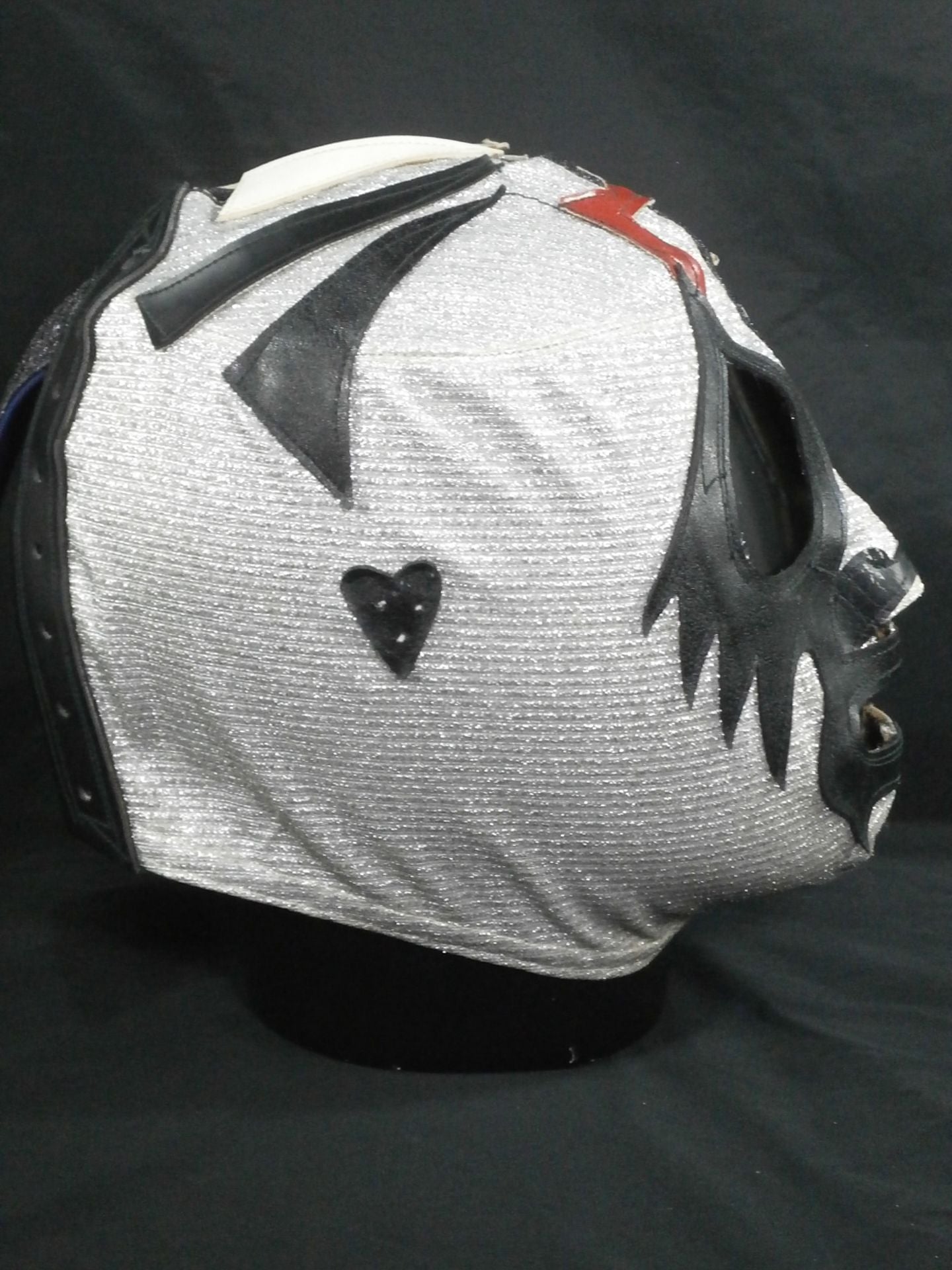 Mil Mascaras