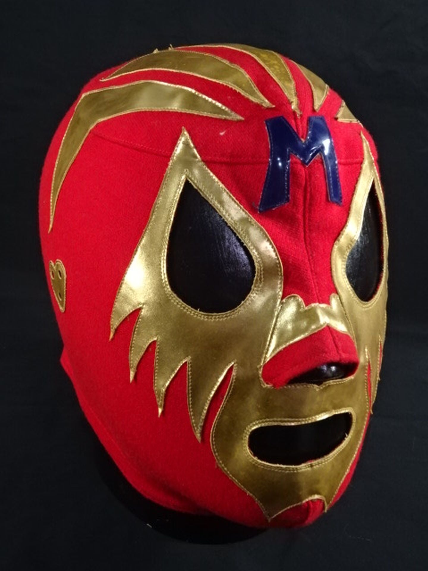 Mil Mascaras