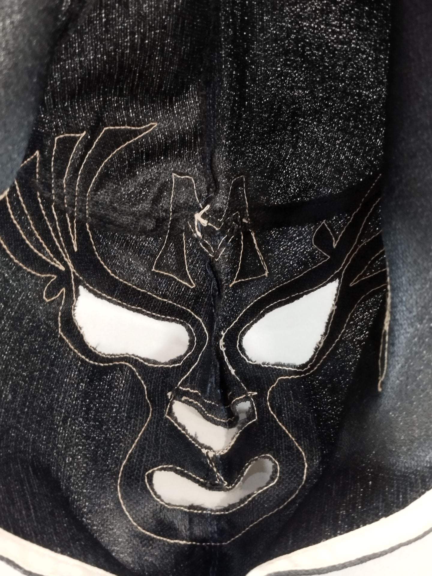 Mil Mascaras