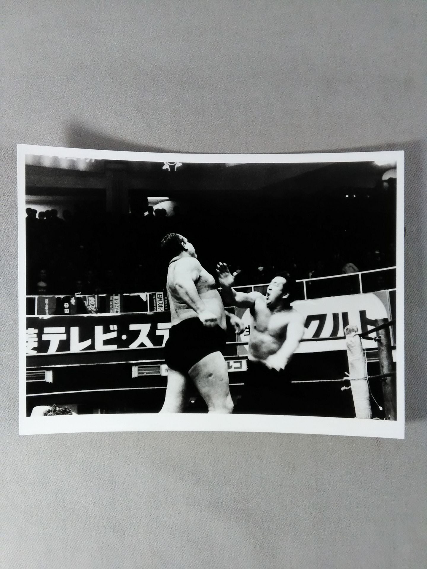 力道山vsジェス・オルテガ 白黒写真④