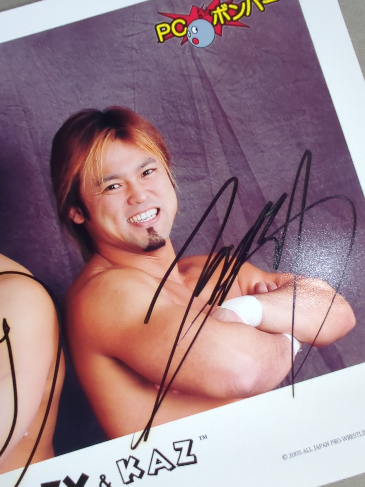 小島聡&カズ・ハヤシ 直筆Wサイン入り ポートレート