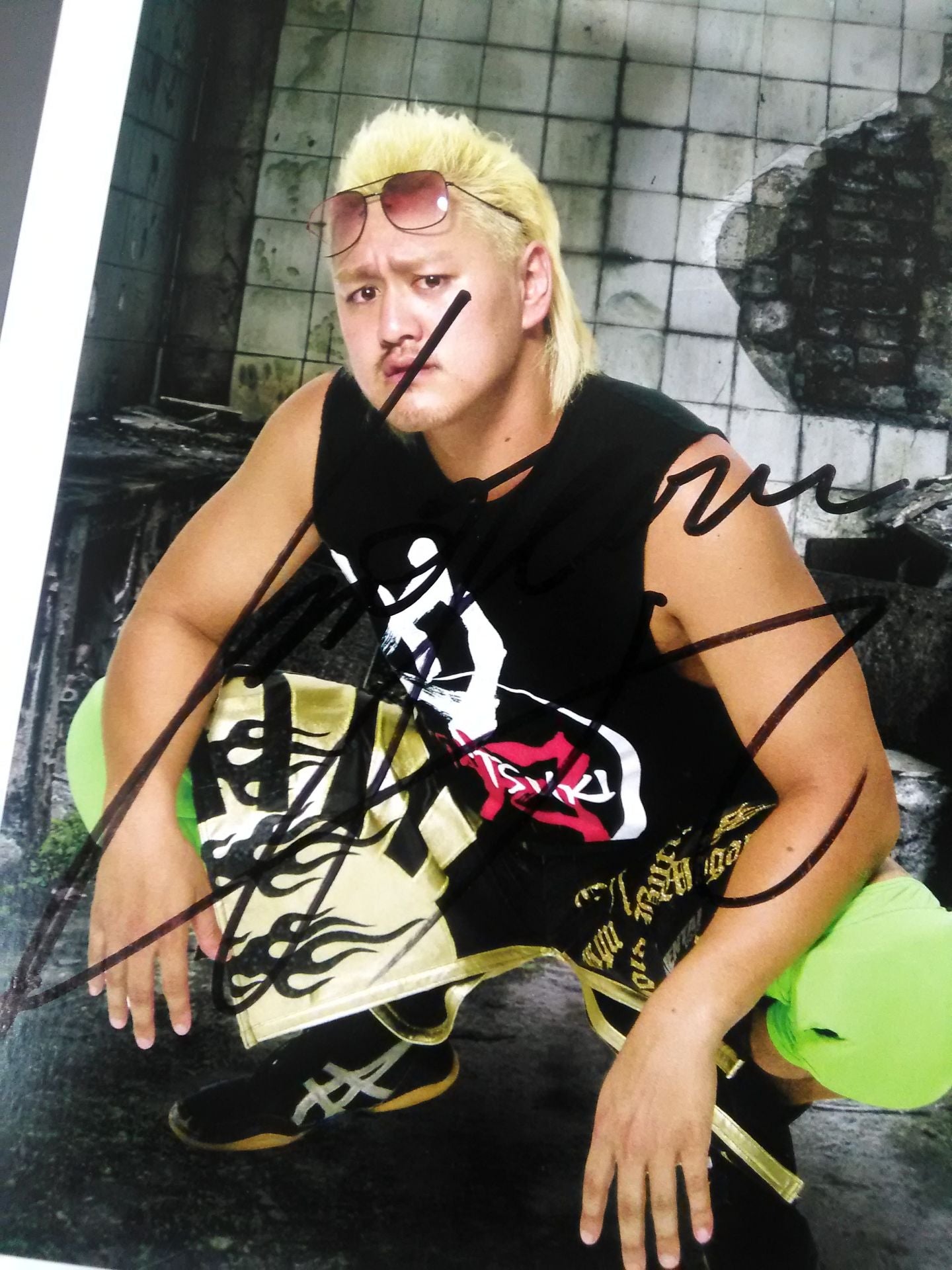 Mogami Nine hand signed autograph Pro-Photo ⑥