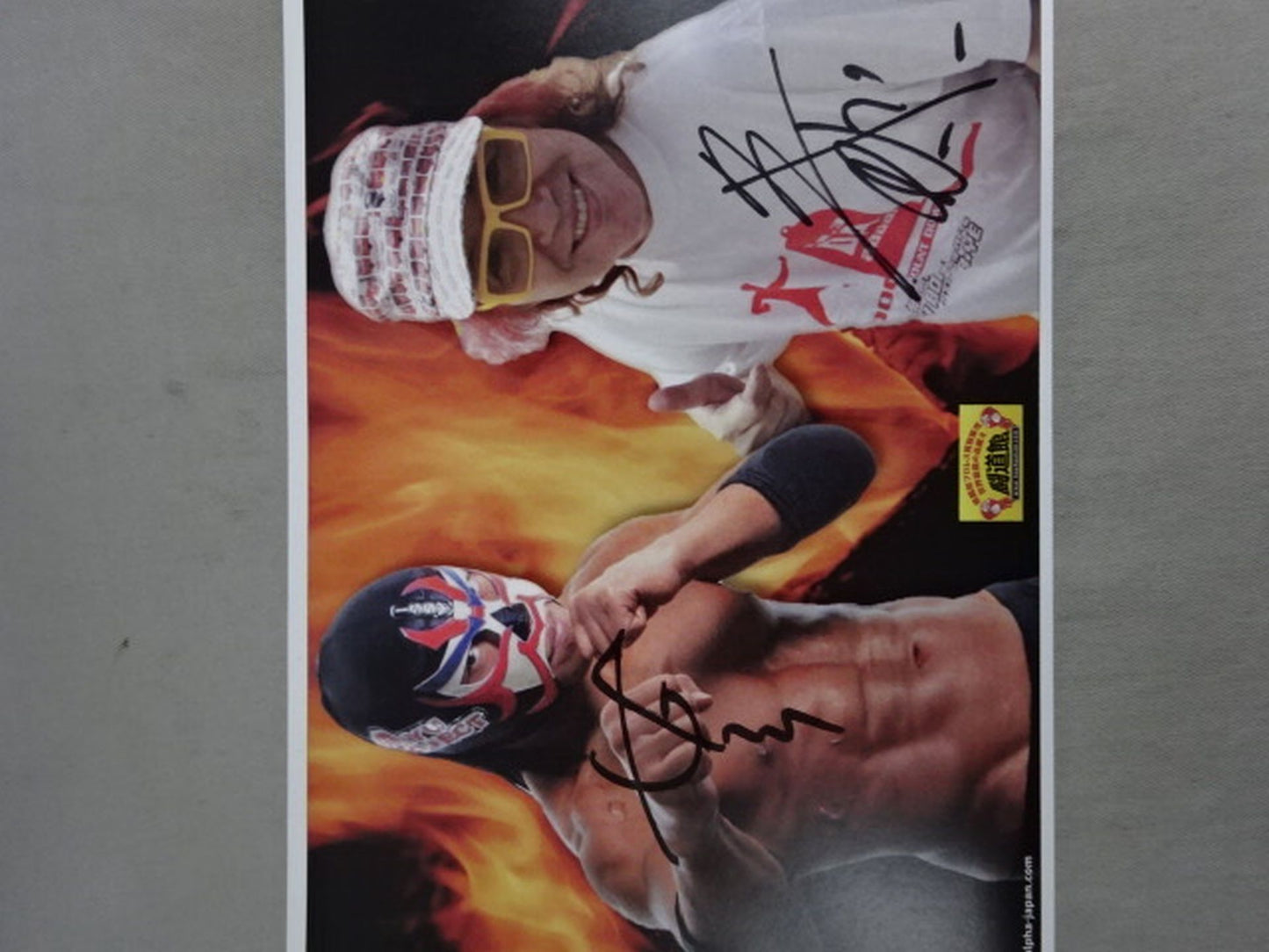 ザ・グレート・サスケ&ターザン山本 直筆Wサイン入りポートレート(A)