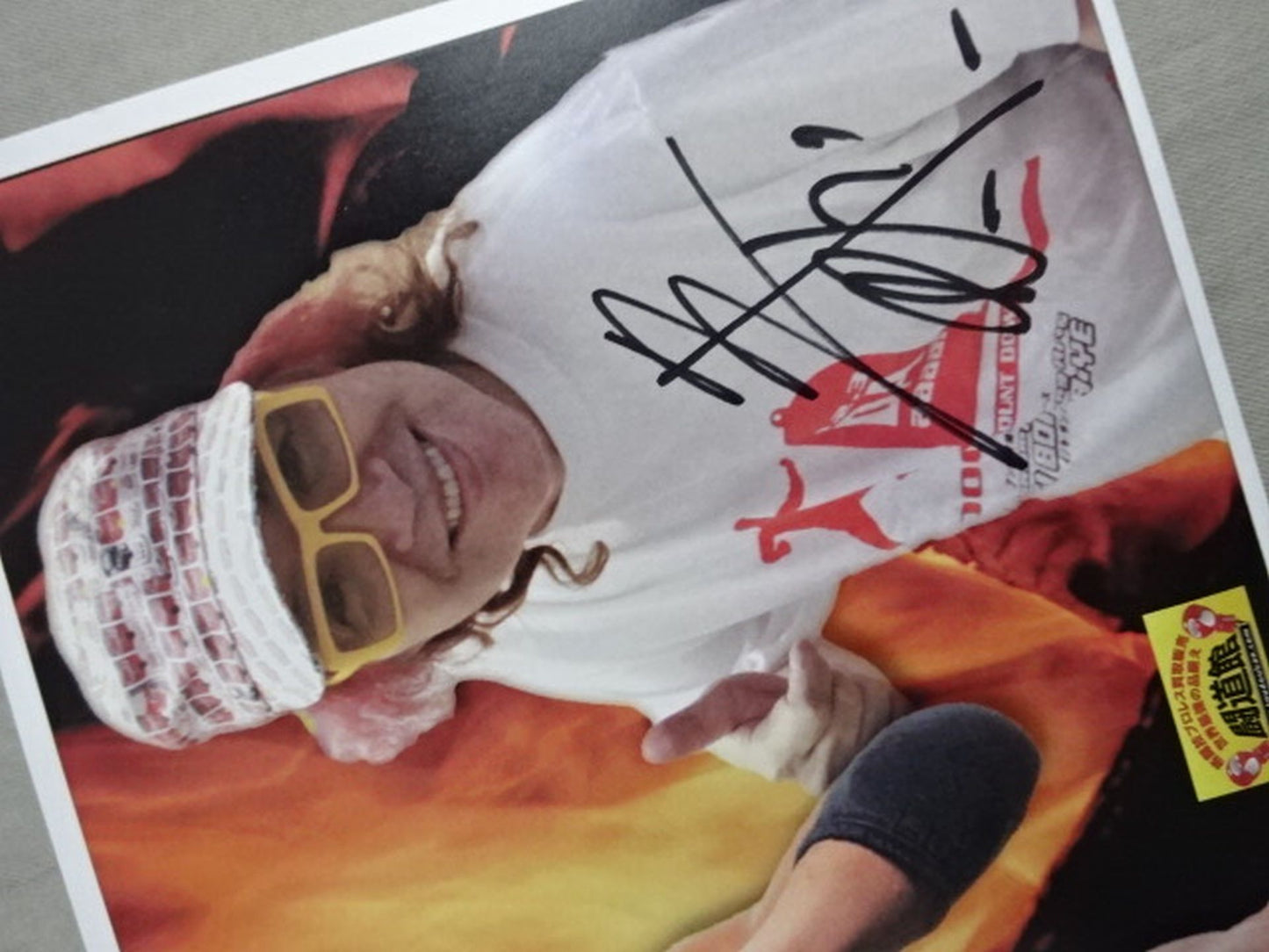 ザ・グレート・サスケ&ターザン山本 直筆Wサイン入りポートレート(A)