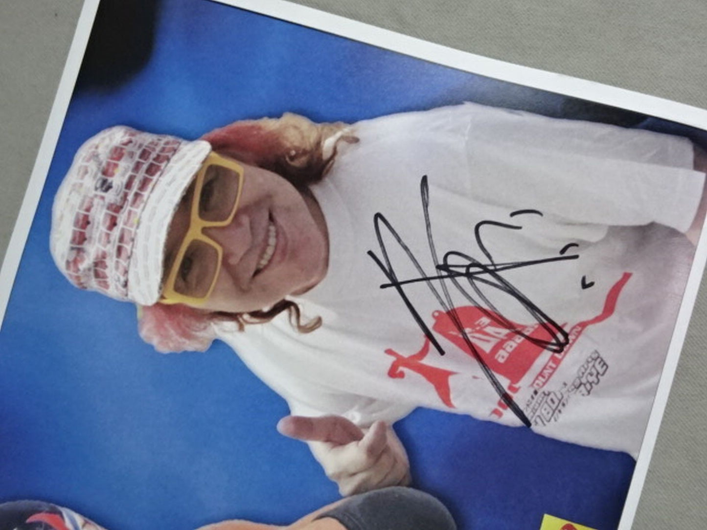 ザ・グレート・サスケ&ターザン山本 直筆Wサイン入りポートレート(B)