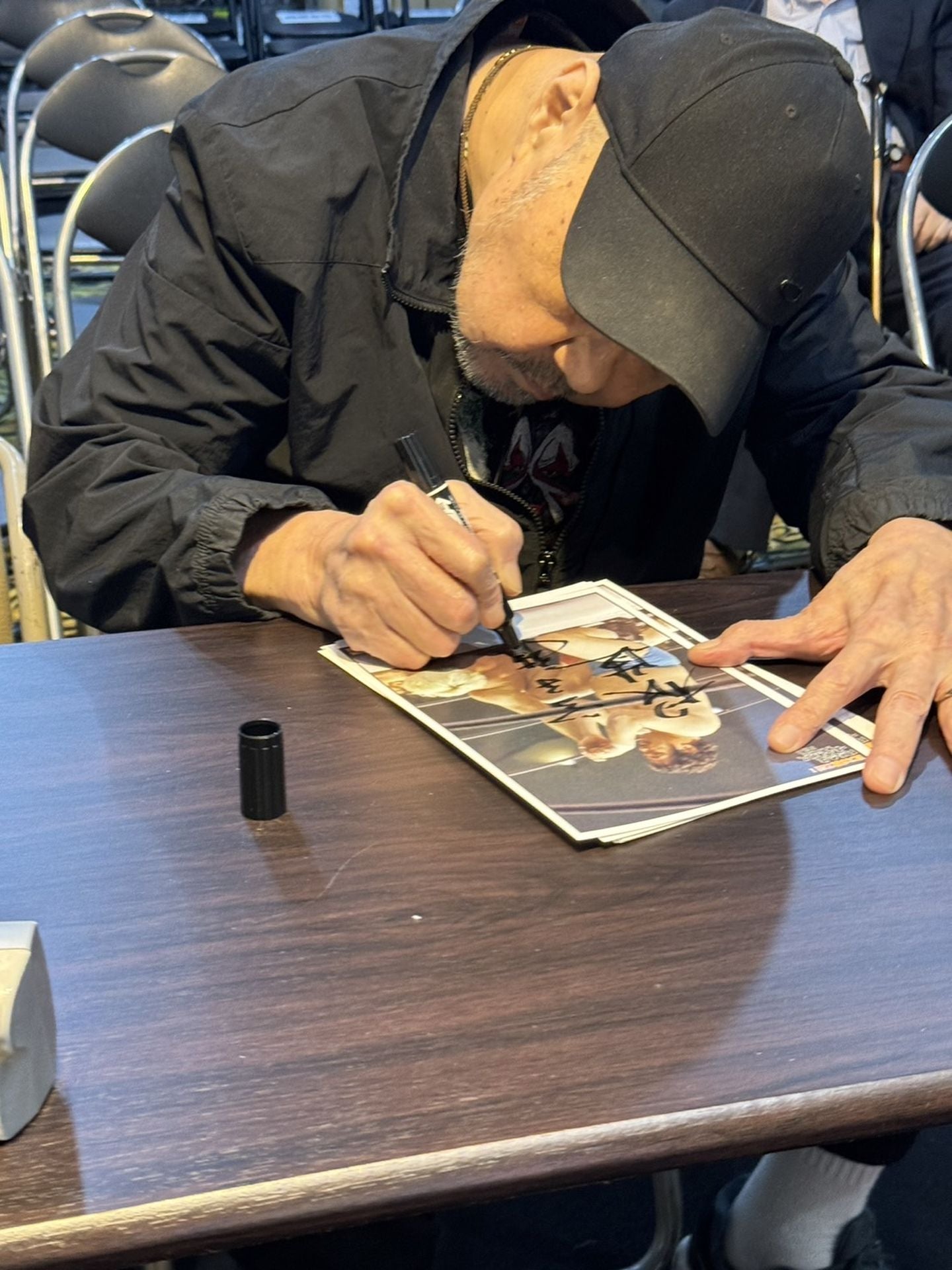 The Great  Kabuki hand signed autograph  Pro-Photo  (2)