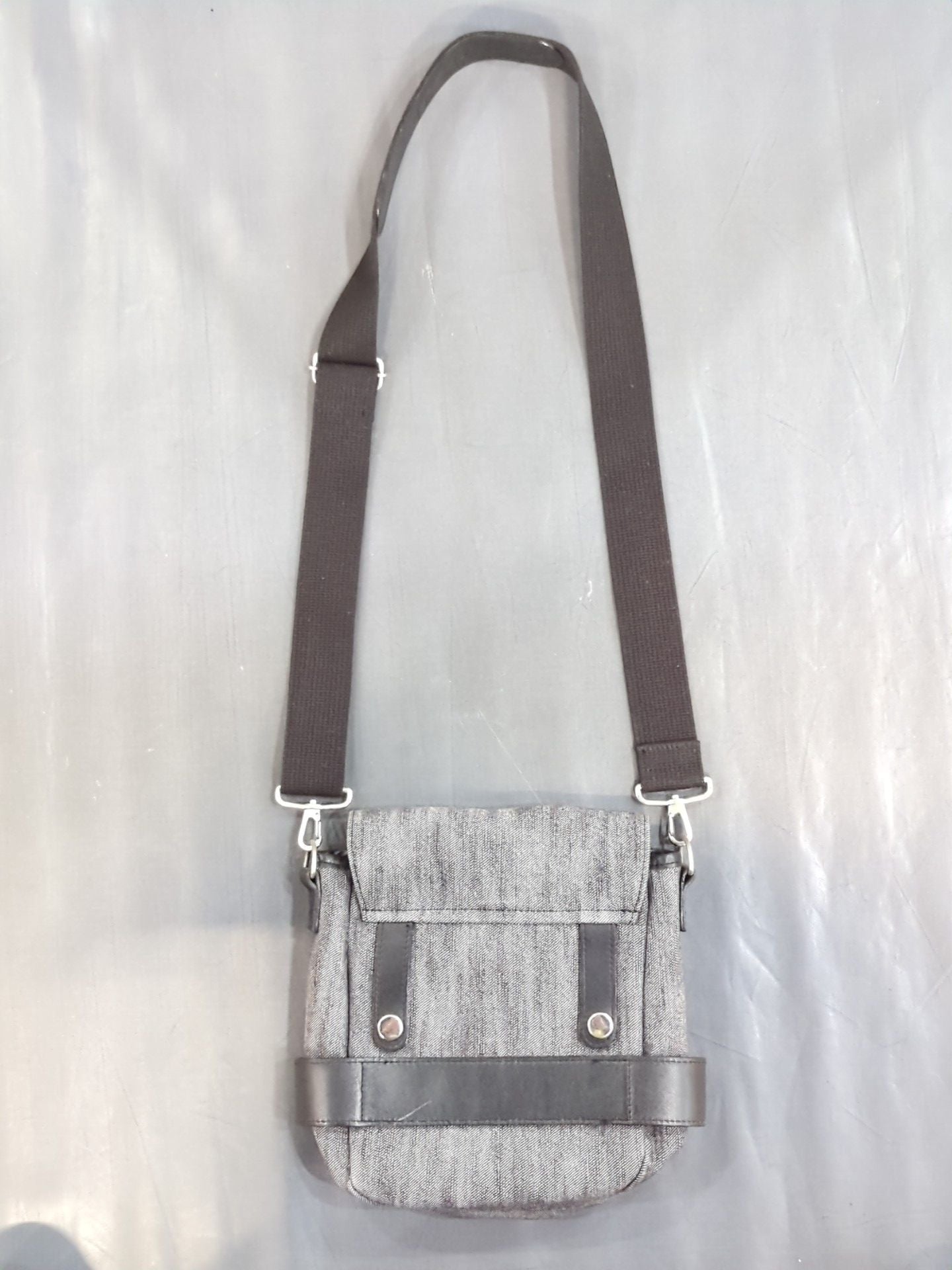 ★ ★ ARISTRIST Belt & Buckle Shoulder Bag