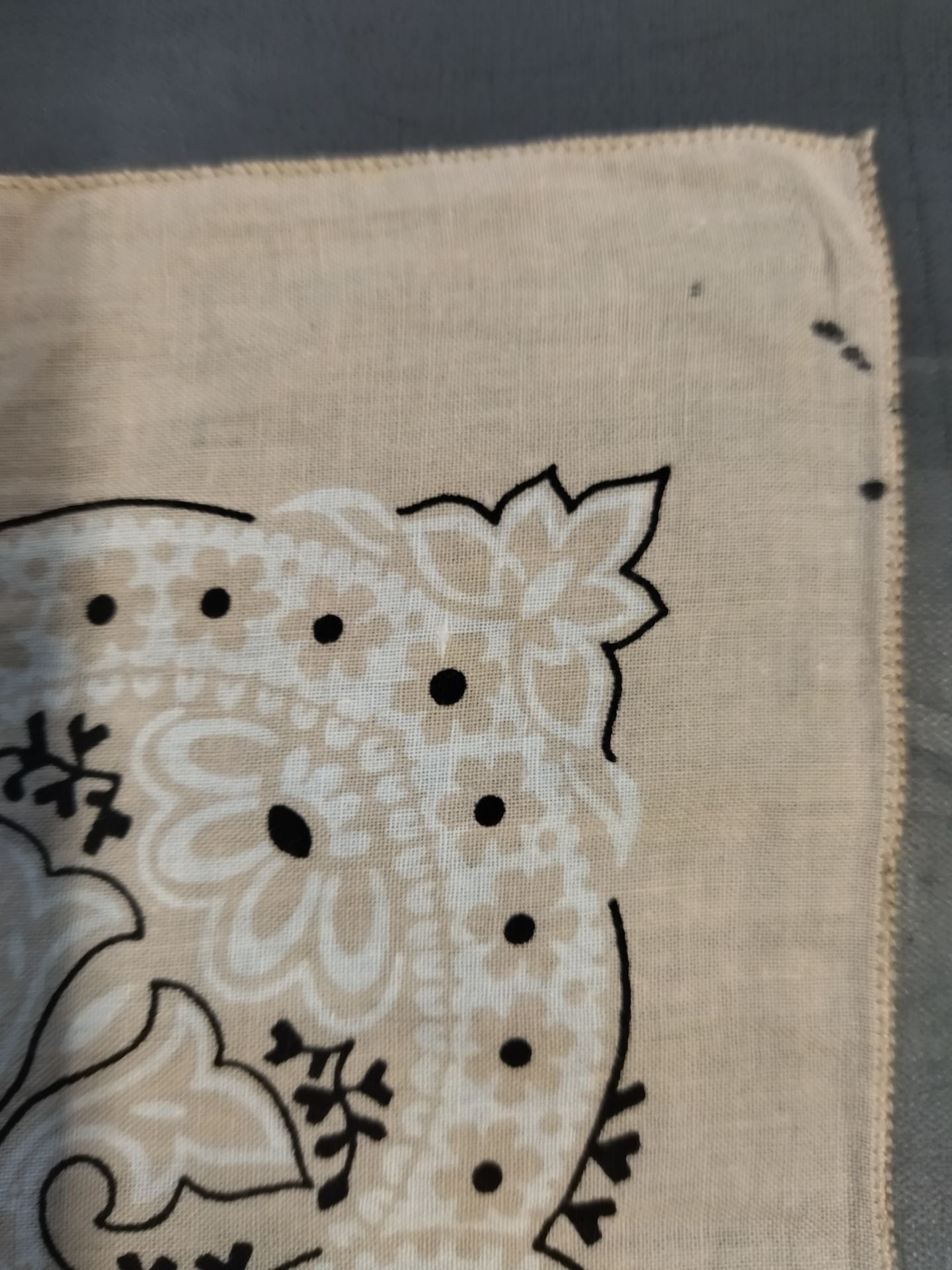 ★ ★ Strongest U.W.F. International Autograph is printed bandana
