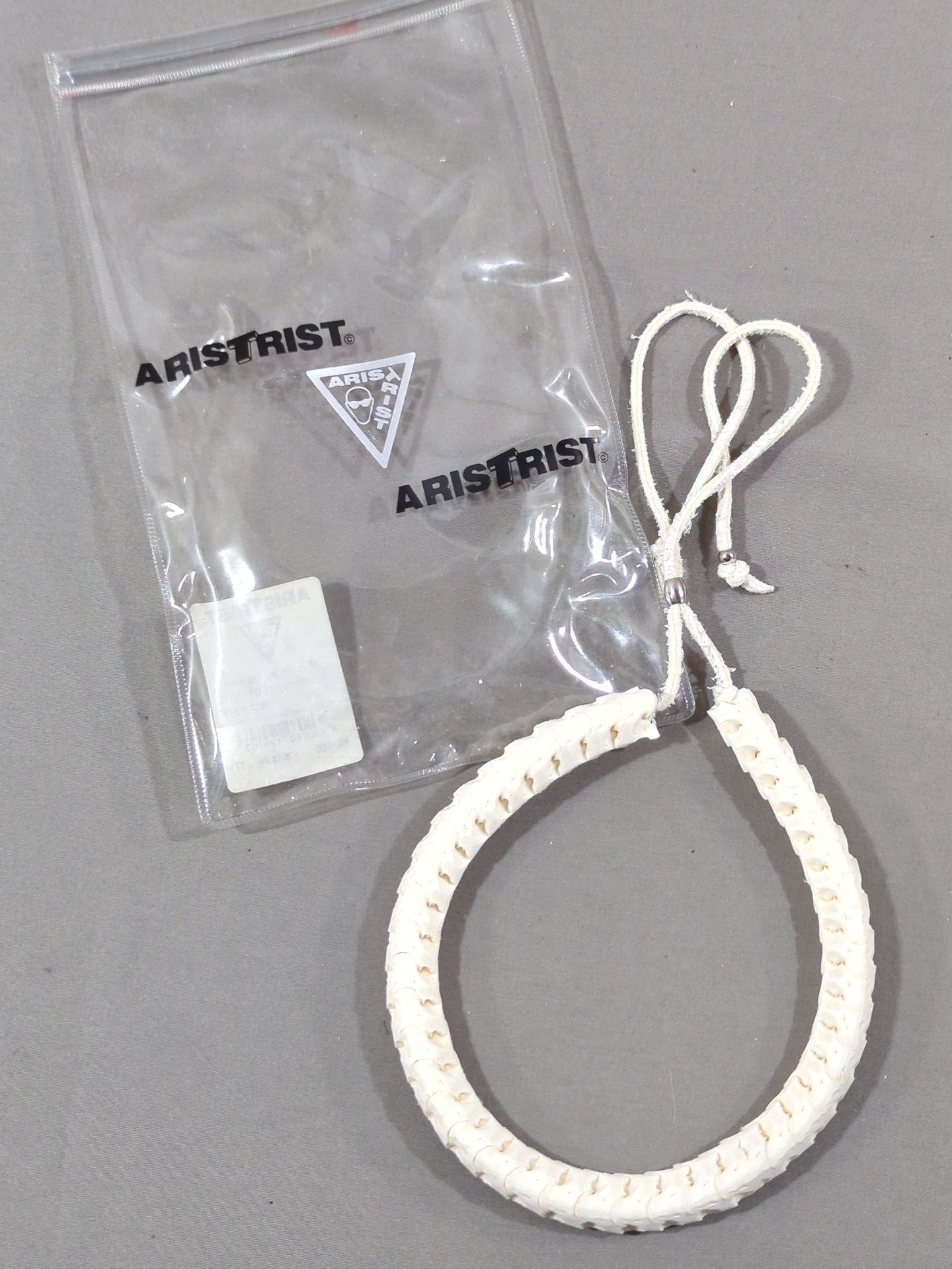 ★ ★ ARISTRIST Python Bone Necklace (White)