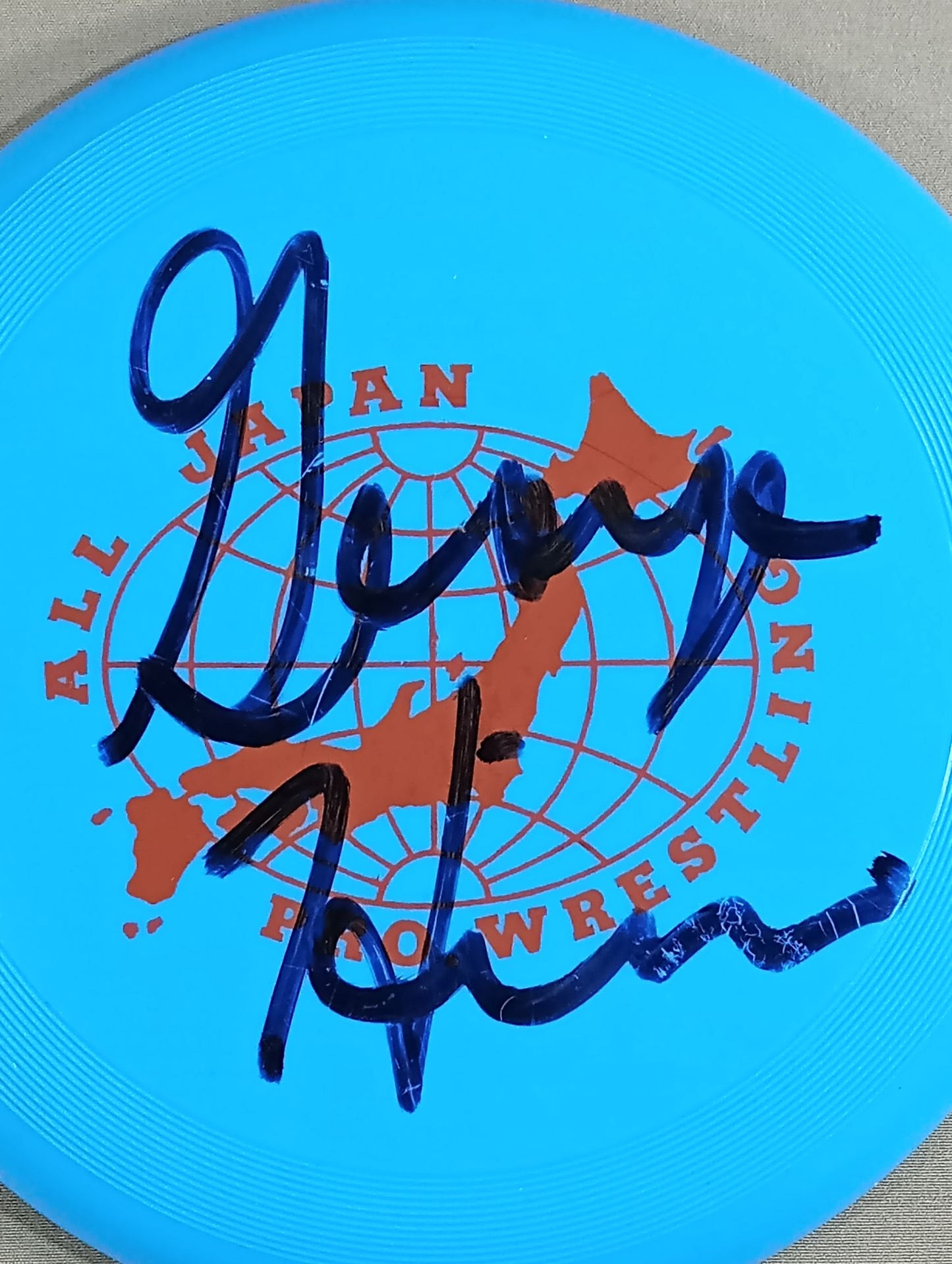 【George Hines Hand Signed Autograph 】All of Japan Pro Wrestling Frisbee