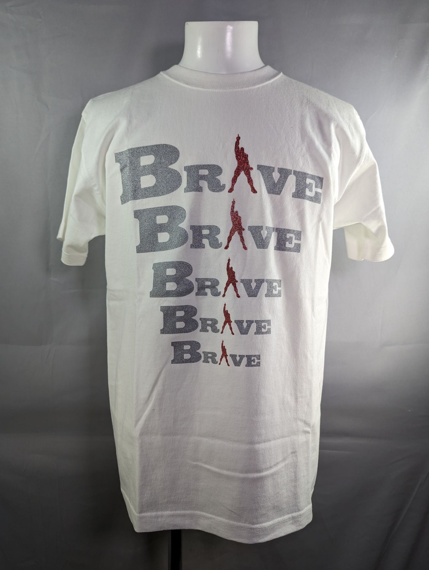 [5 fighters hand signed autograph "BRAVE" T-shirt (white)