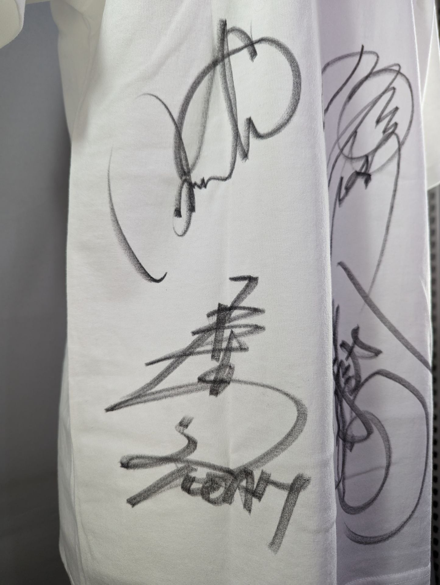 [5 fighters hand signed autograph "BRAVE" T-shirt (white)