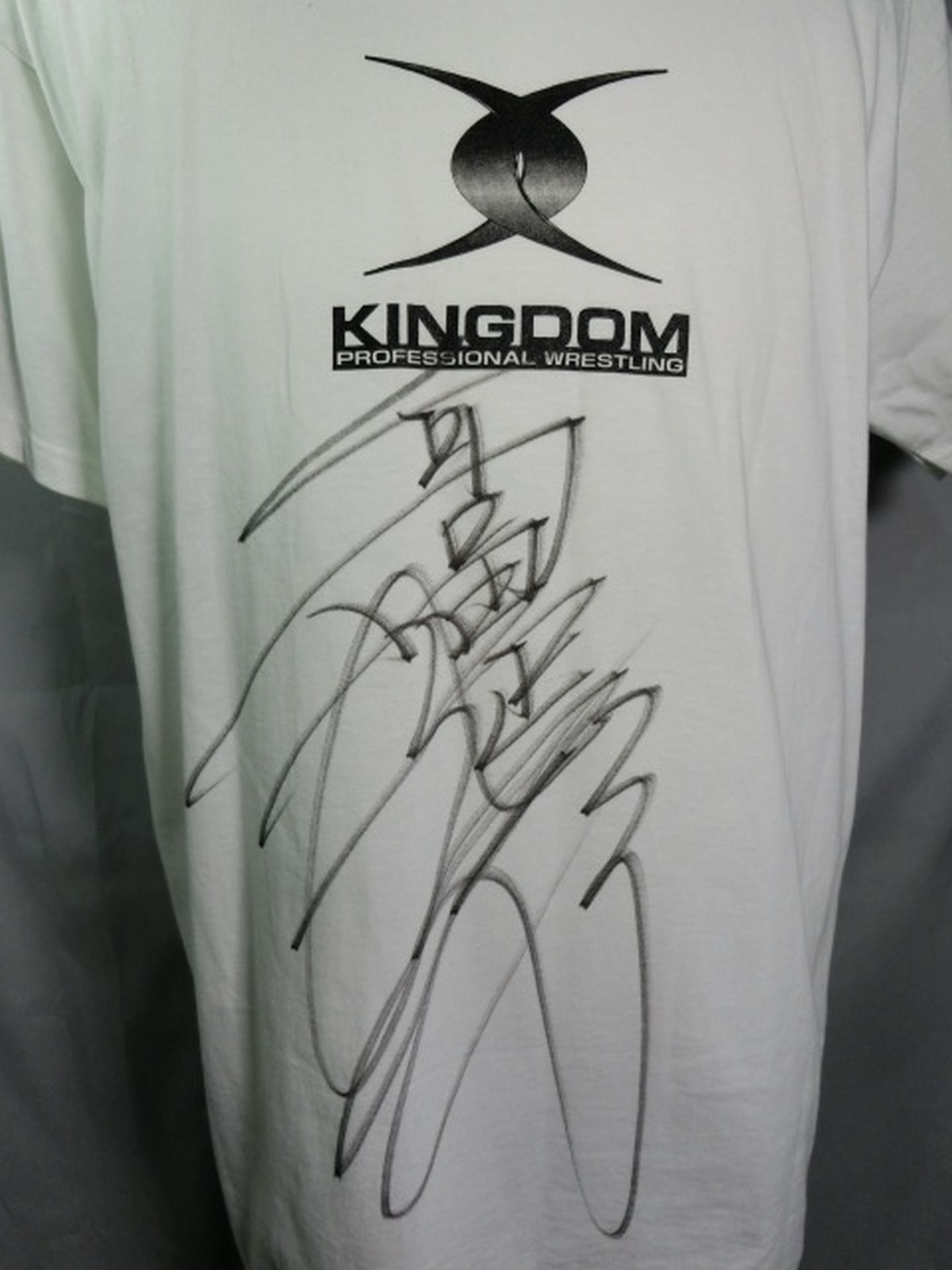 【Nobuhiko Takada hand signed autograph 】Kingdom logo T-shirt