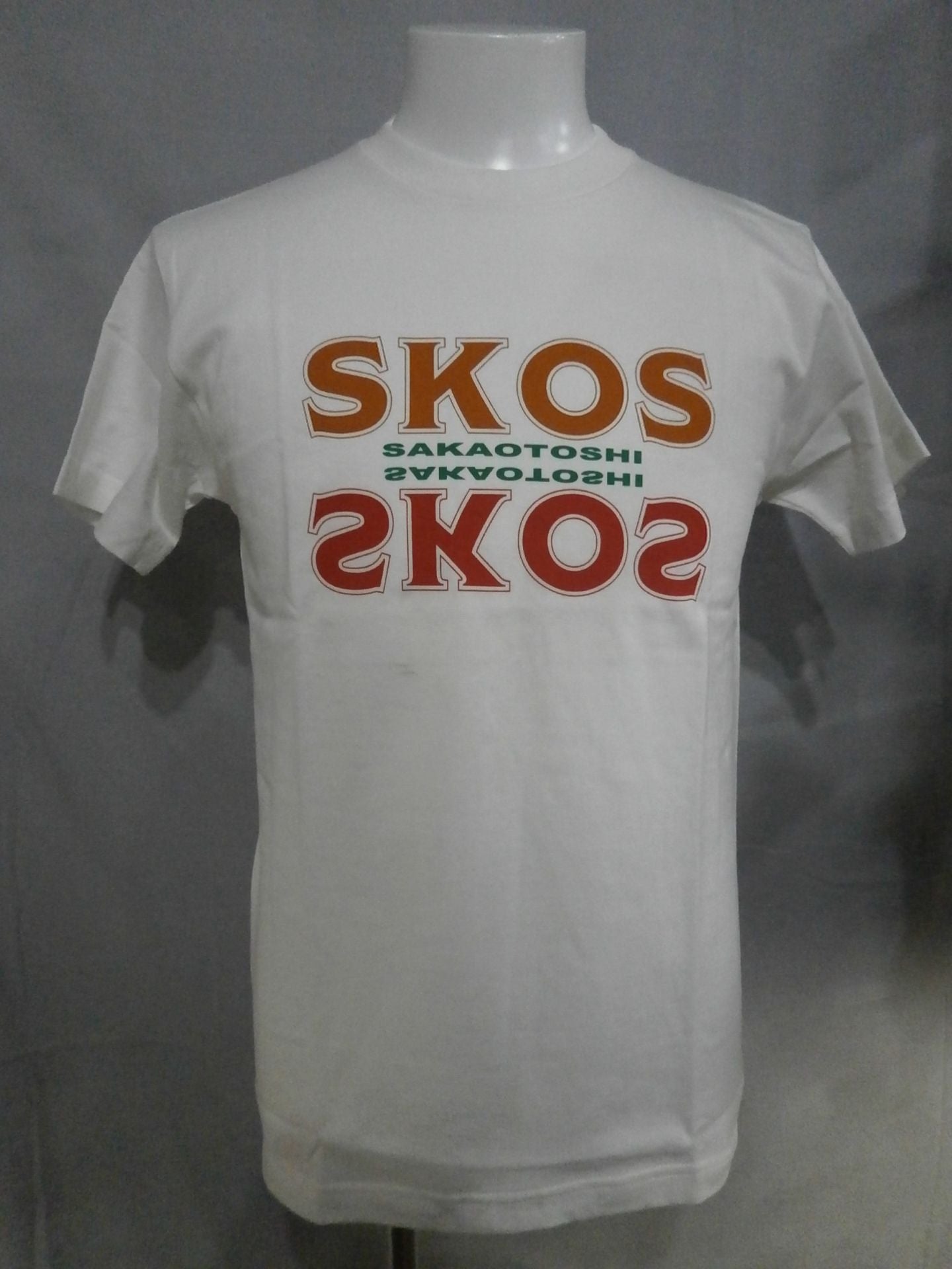 鈴木みのる「SKOS SAKAOTOSHI」Tシャツ②(ホワイト)
