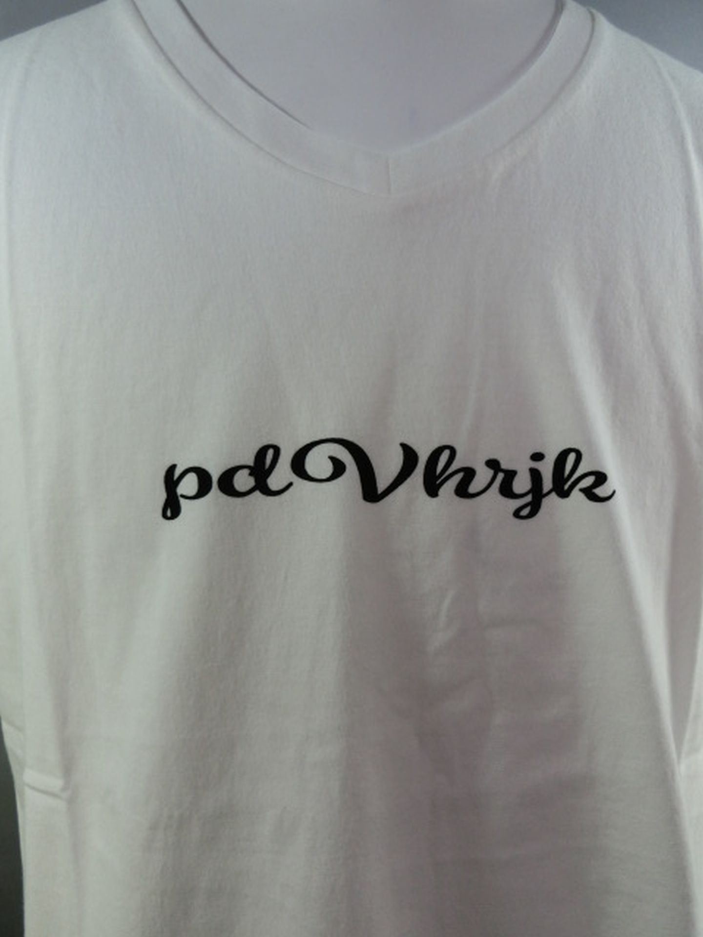 Minoru Suzuki "pdVhrjk" V-Neck T-shirt (1) (White)