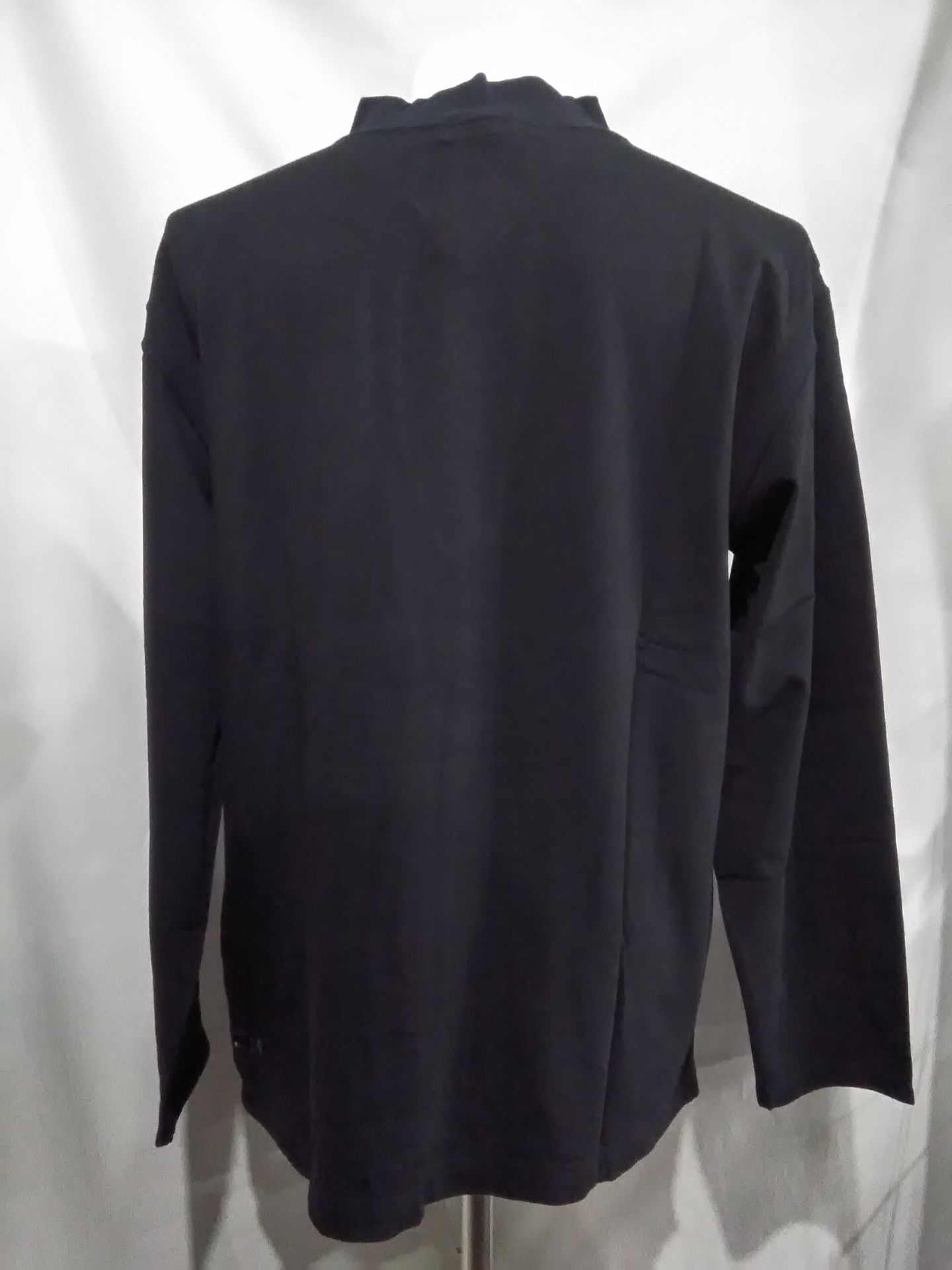 ARISTRIST  AT Long Neck Shirt