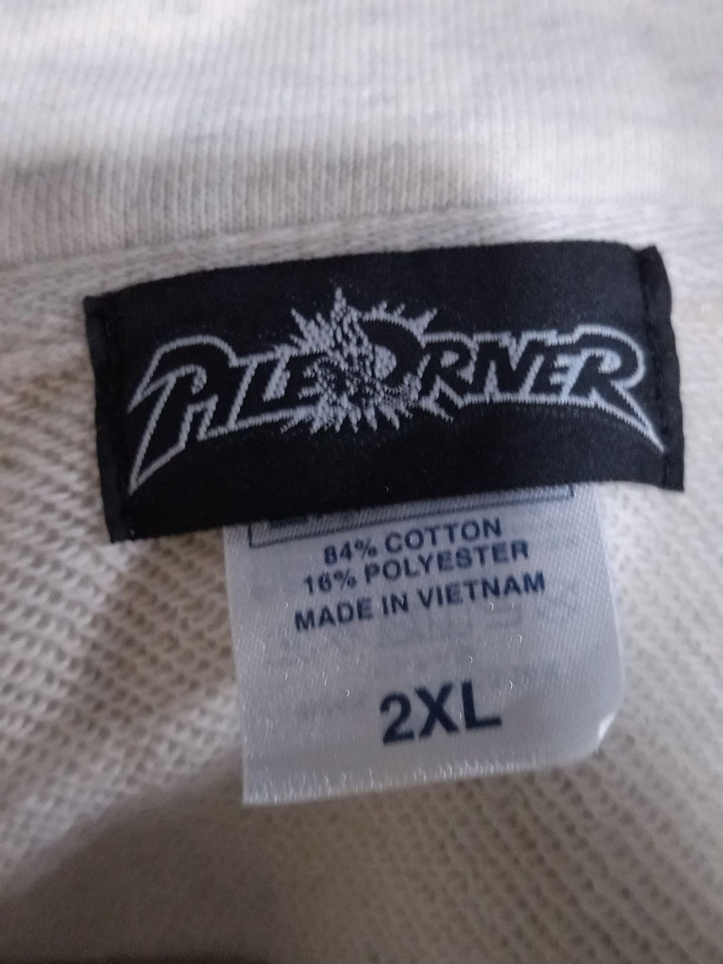 鈴木みのる「mwArrow」ZIPスウェット / オートミール