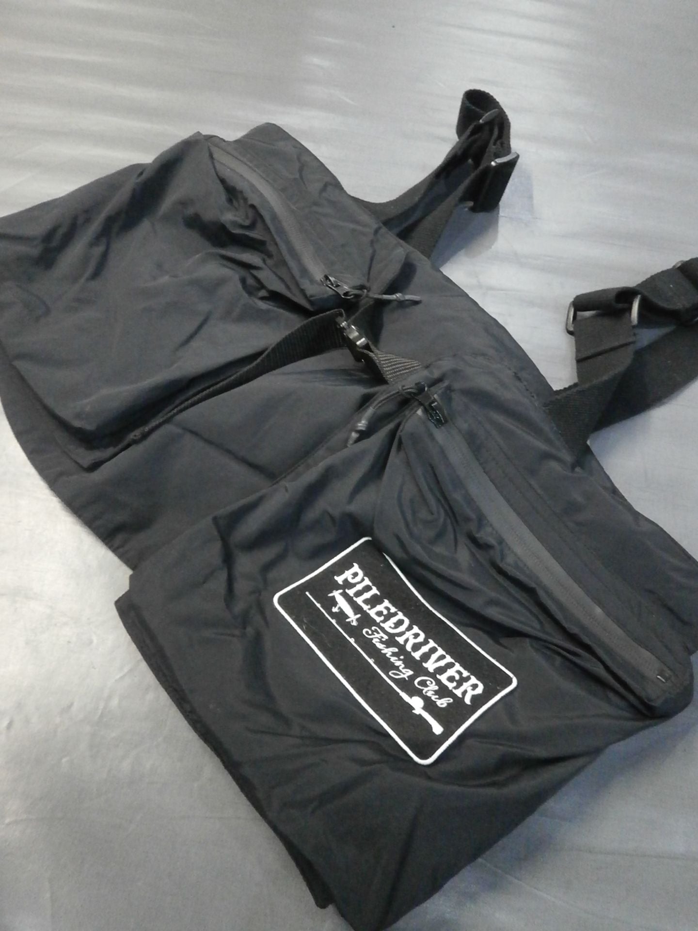 パイルドライバー原宿 P.F.C フィッシングベスト①(ブラック)