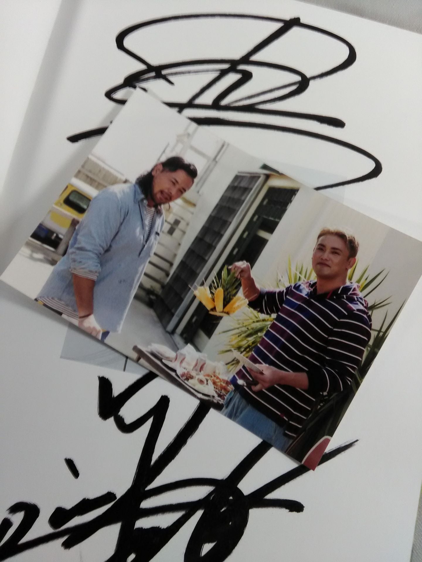 【Shinsuke Nakamura & Kazuchika Okada hand signed autograph 】Shinsuke Nakamura ×Kazuchika Okada Hiroshi Tanahashi