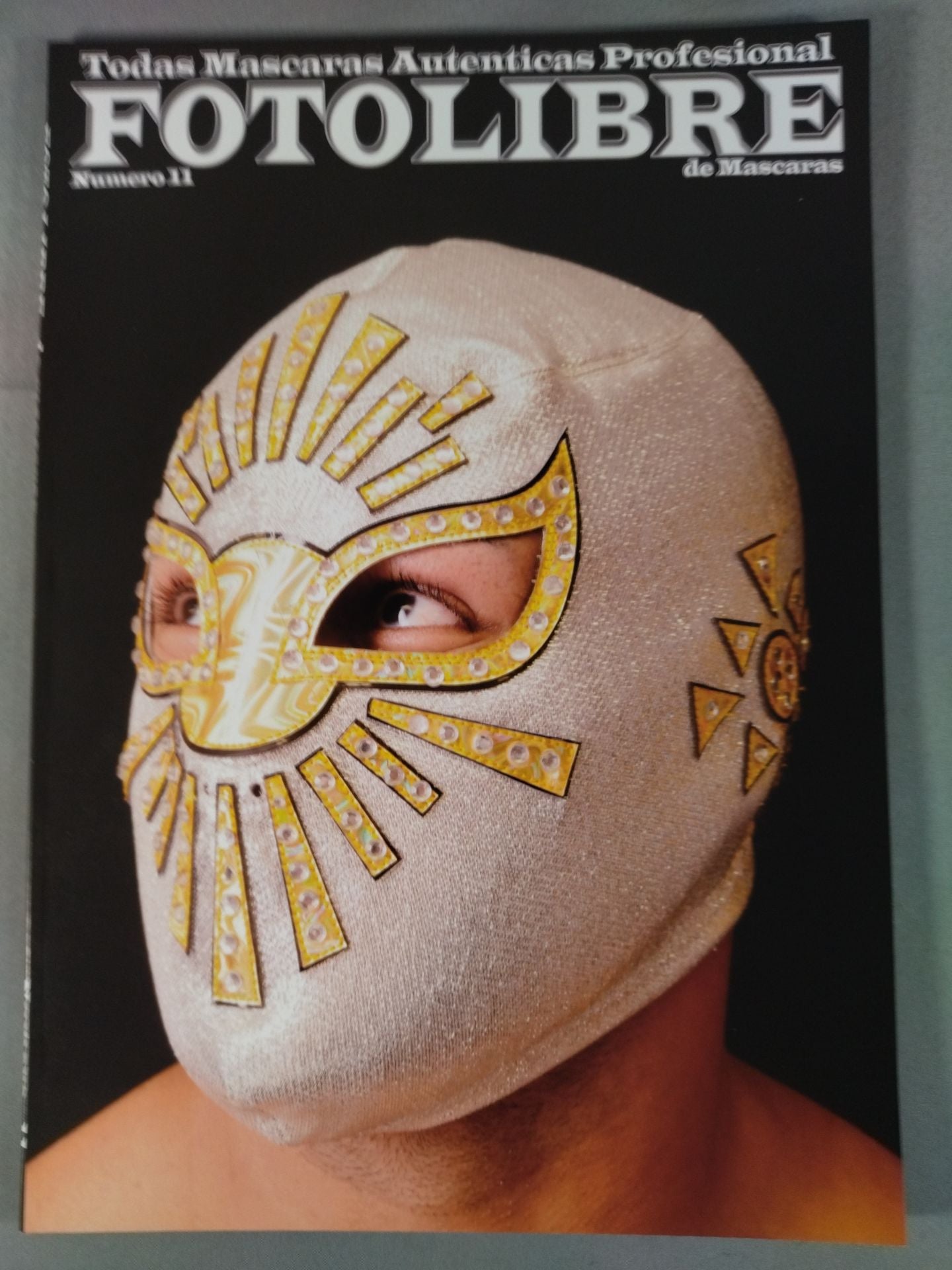 FOTOLIBRE de Mascara Numero.11