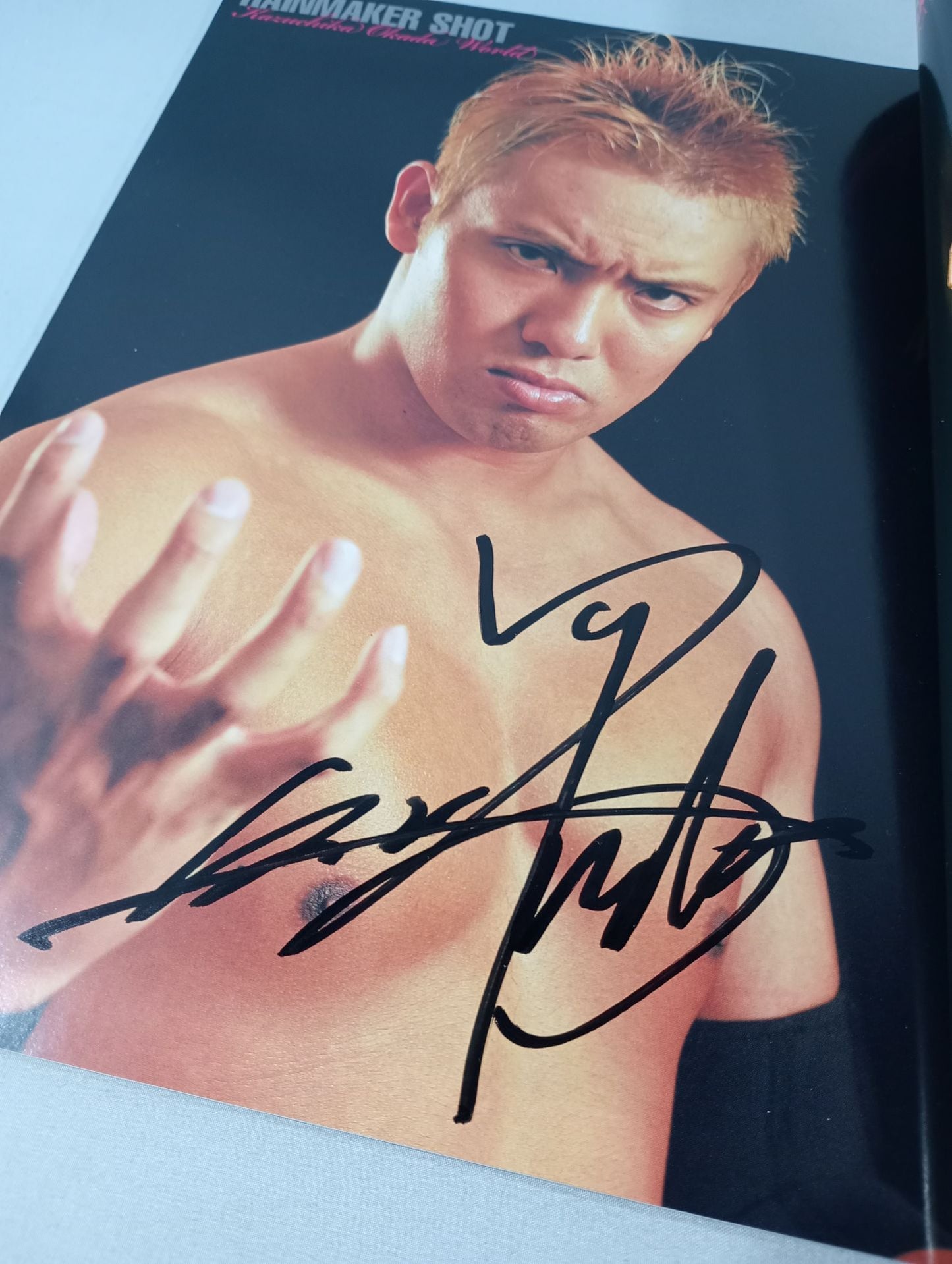 【Hand Signed Autograph】 Sports Album 37 "Rainmaker" Kazuchika Okada