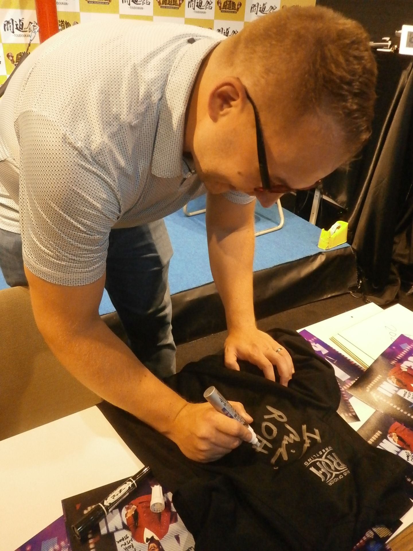 Ian Riccaboni ★ worn by him ROH polo shirt ★