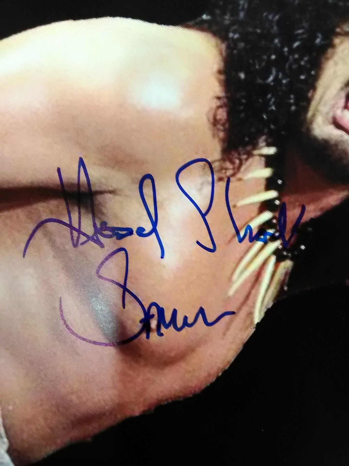 サムゥ 直筆サイン入りポートレート①