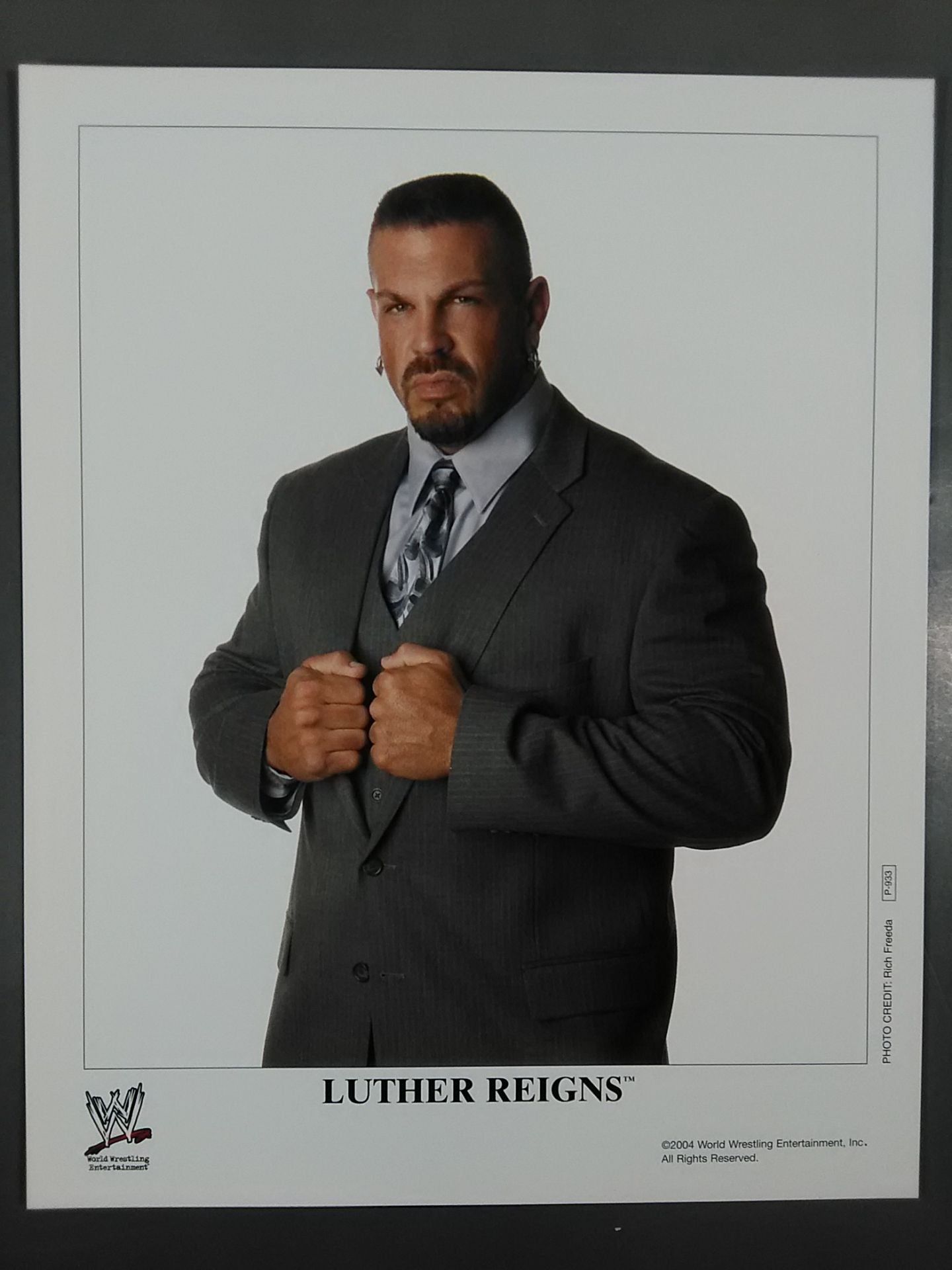 WWE ルーサー・レインズ ポートレート