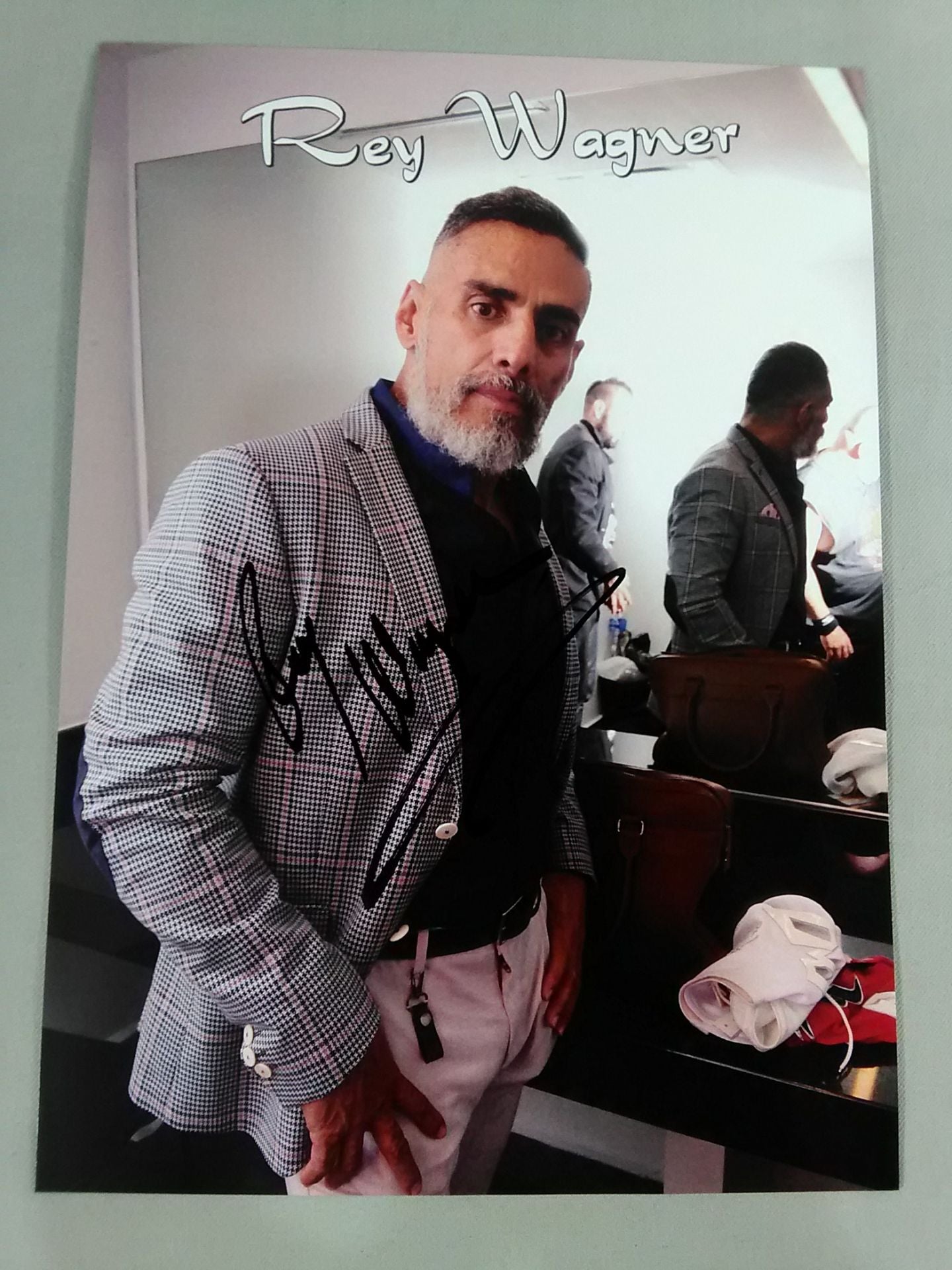 レイ・ワグナーJr. 直筆サイン入りポートレート(A-4)