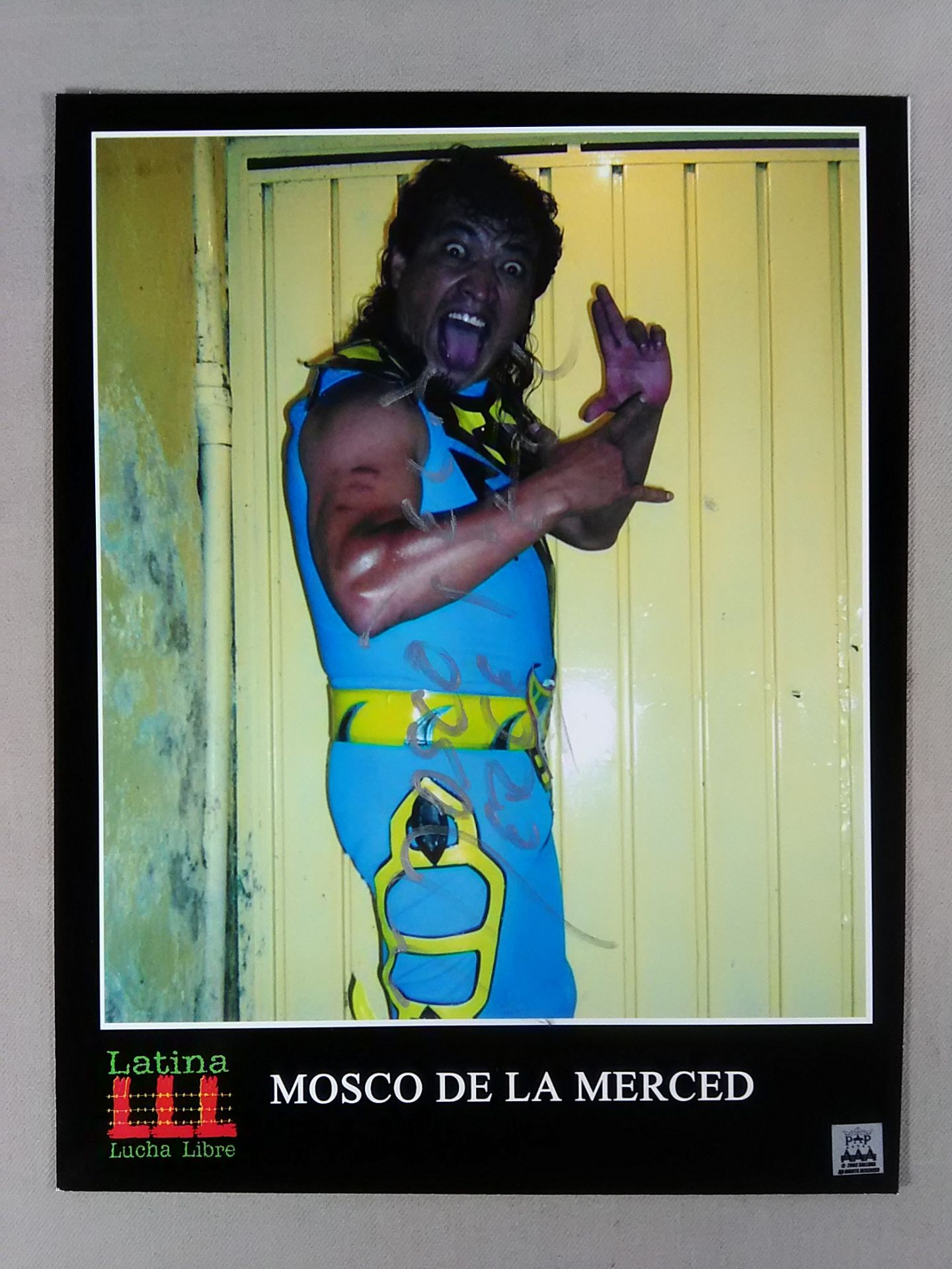 Mosco De La Merced hand signed autograph Pro-Photo (1)