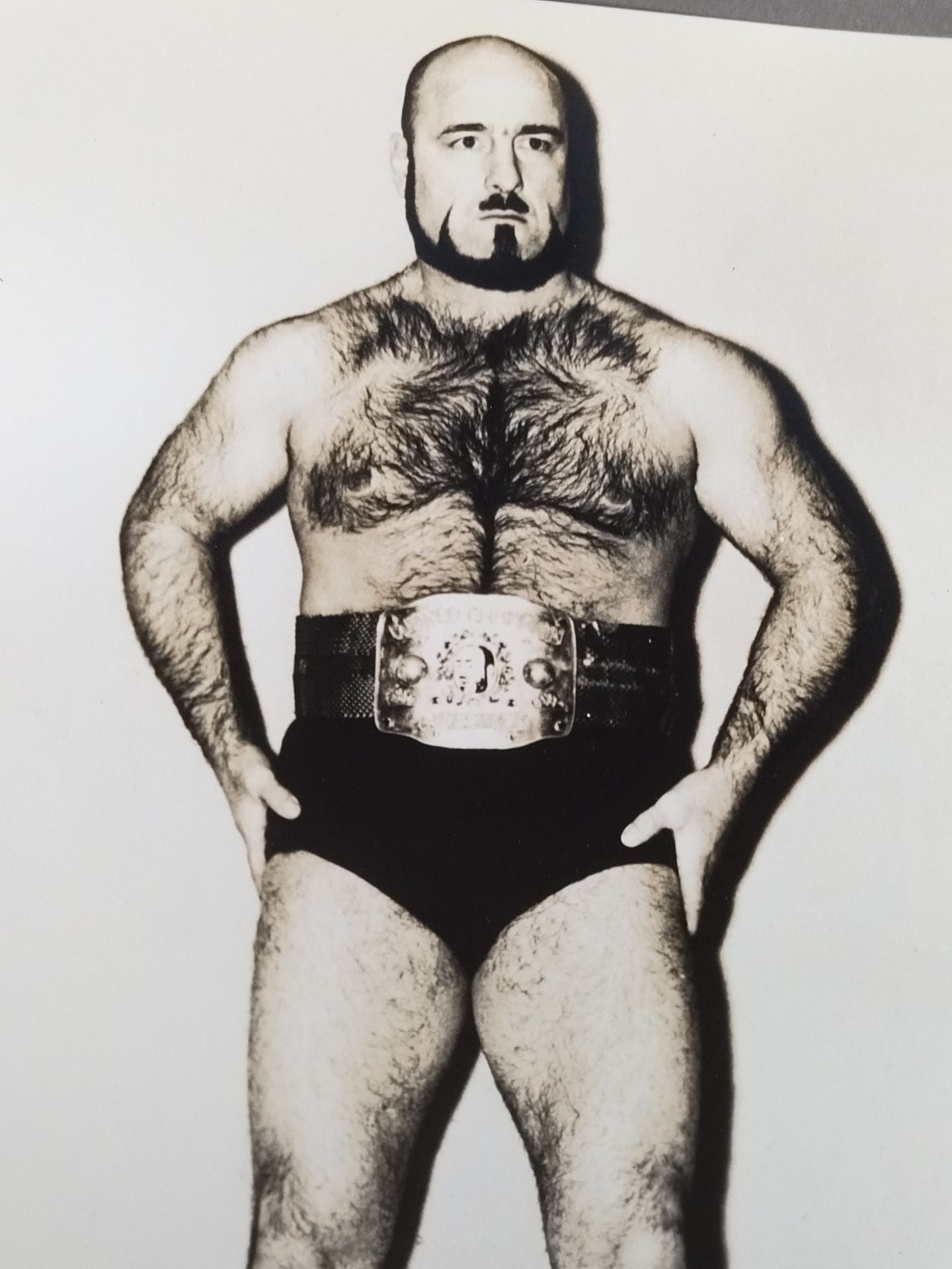 マッドドック・バション 大判白黒写真①