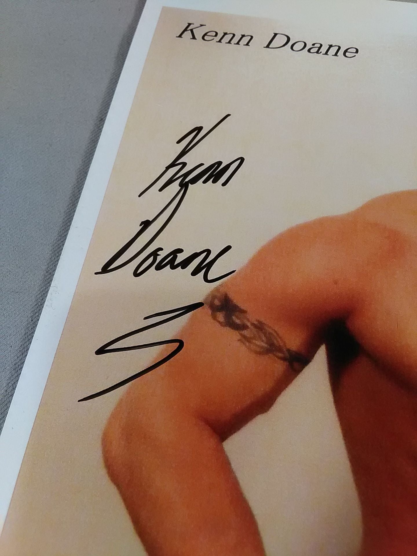 ケン・ドーン 直筆サイン入り ポートレート