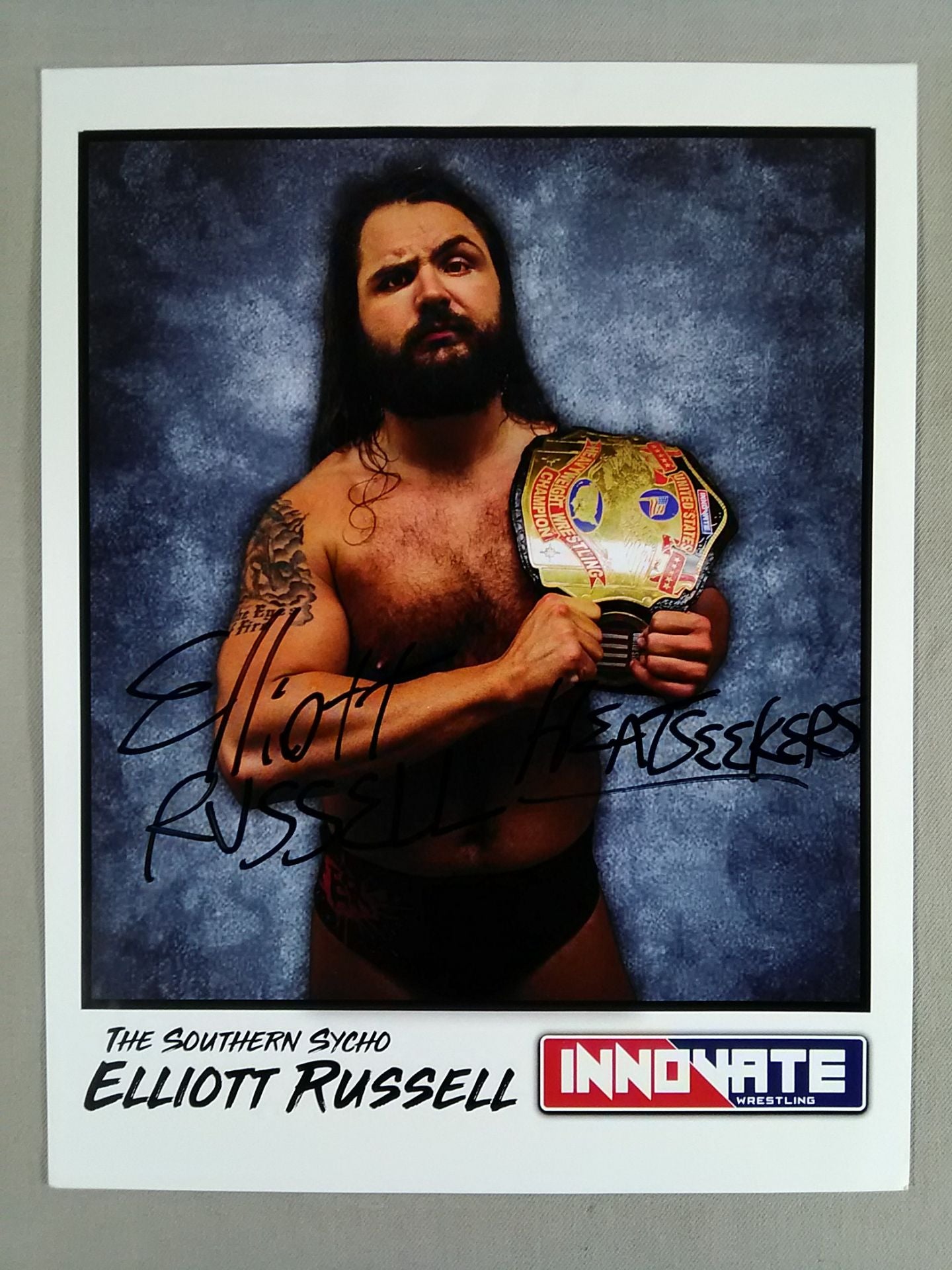 Elliott Russell hand signed autograph Pro-Photo ①