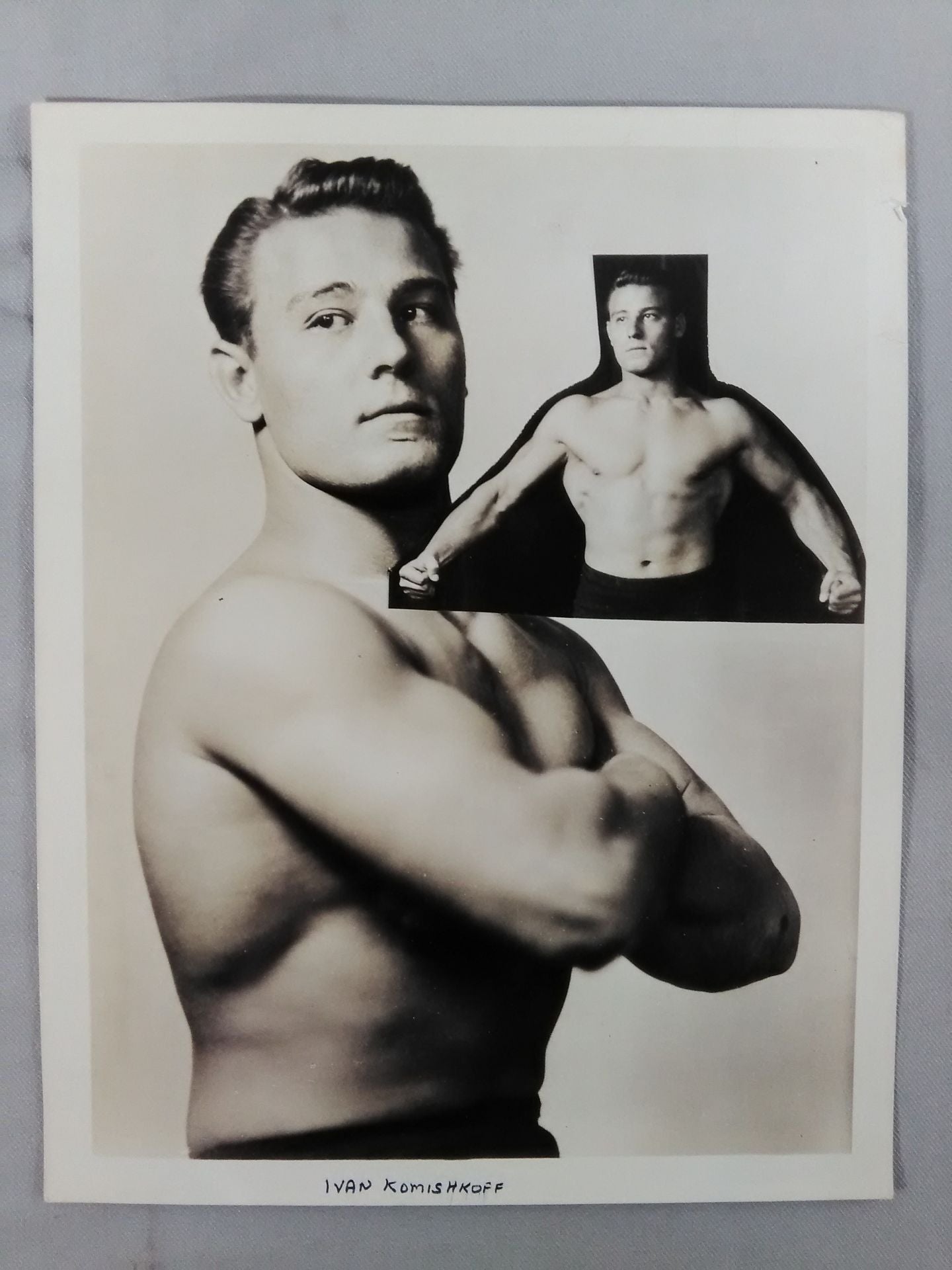 イワン・カミスコフ 白黒ポートレート①