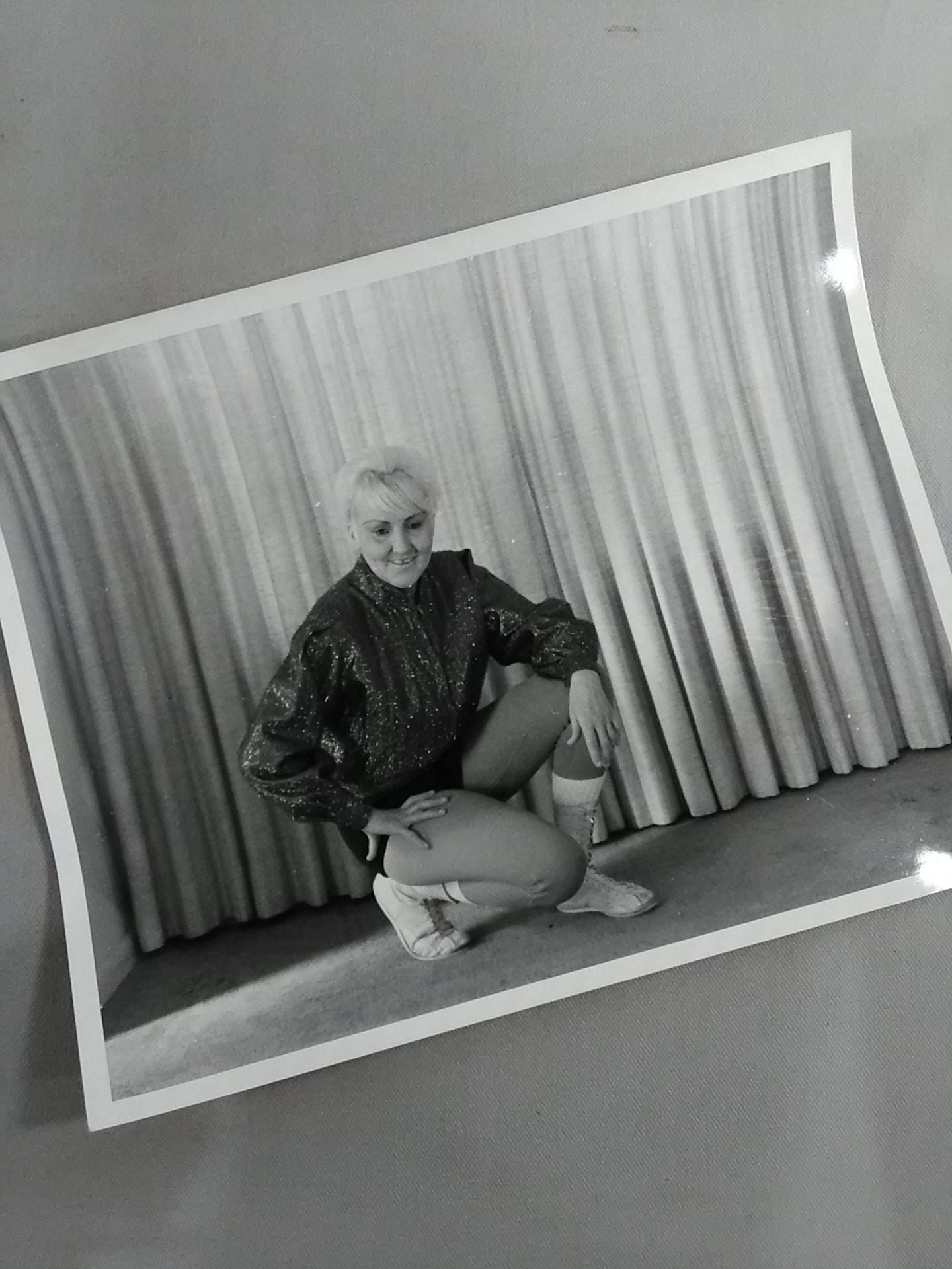 Mary Jane Mull Black and White Pro-Photo ⑤