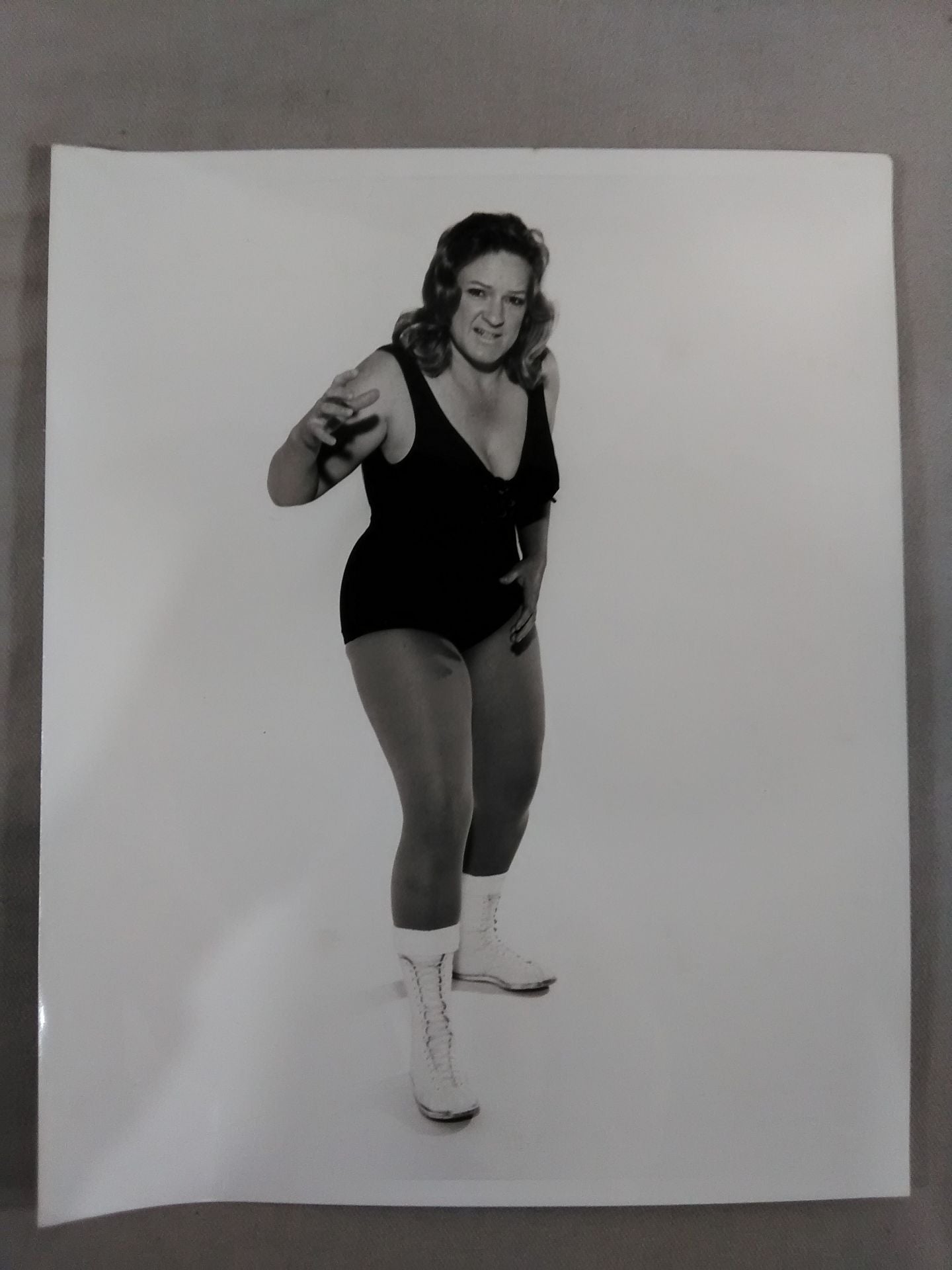 ジェーン・シリエル 白黒ポートレート②