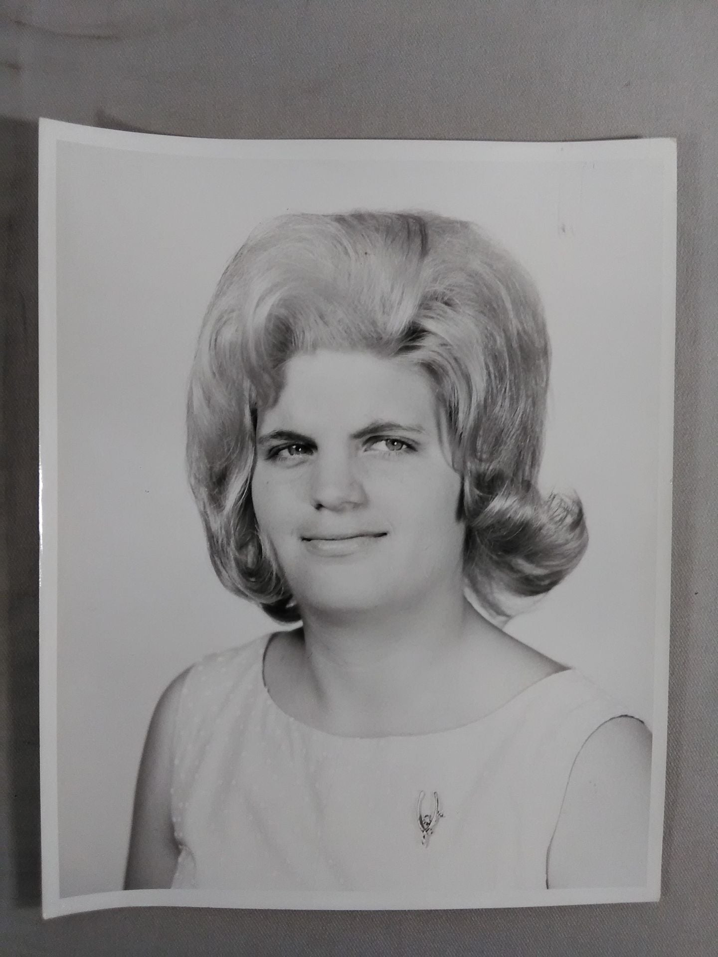 パティ・スティーブンス 白黒ポートレート②