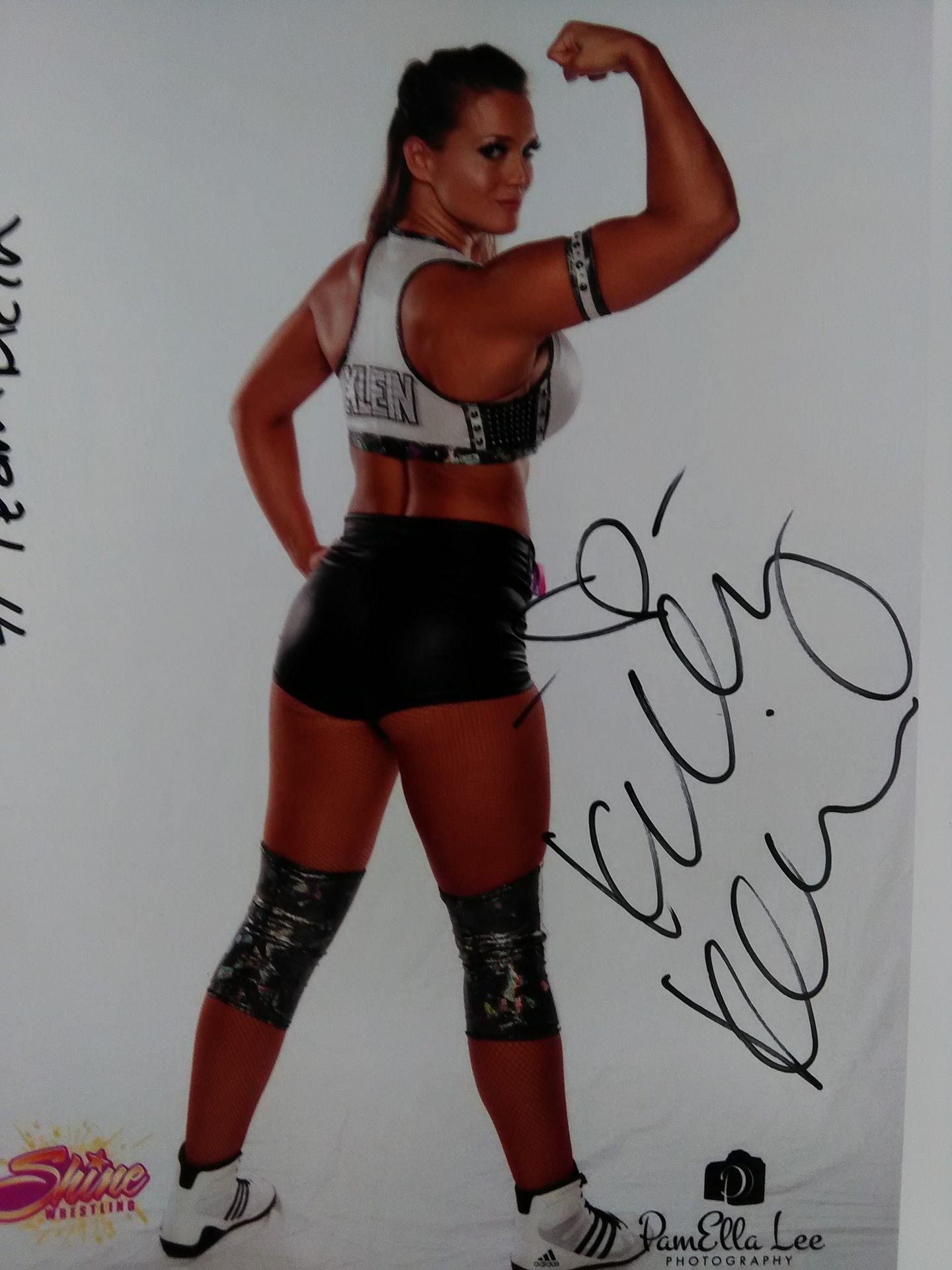 ケリー・クレイン 直筆サイン入りポートレート⑤