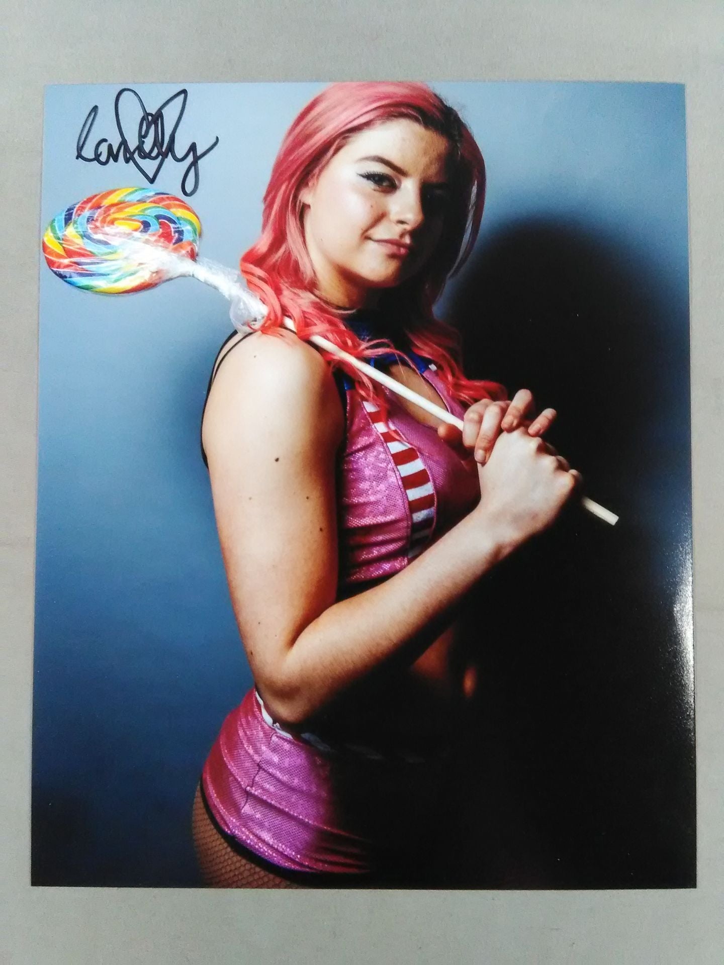 キャンディー・フロス 直筆サイン入り ポートレート①