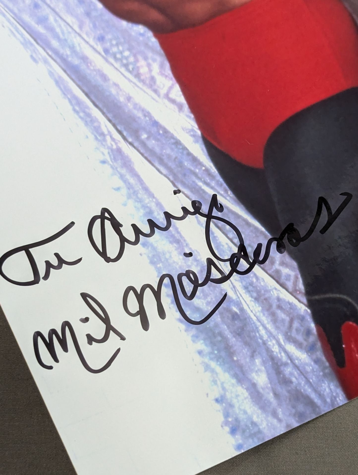 Mil Mascaras hand signed autograph Pro-Photo (B-7)
