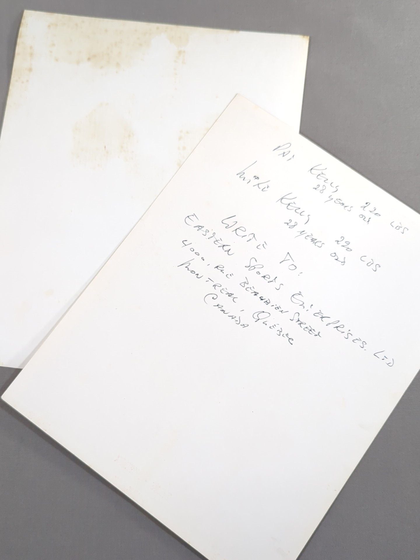 ケリー・ツインズ 白黒ポートレート 2枚セット