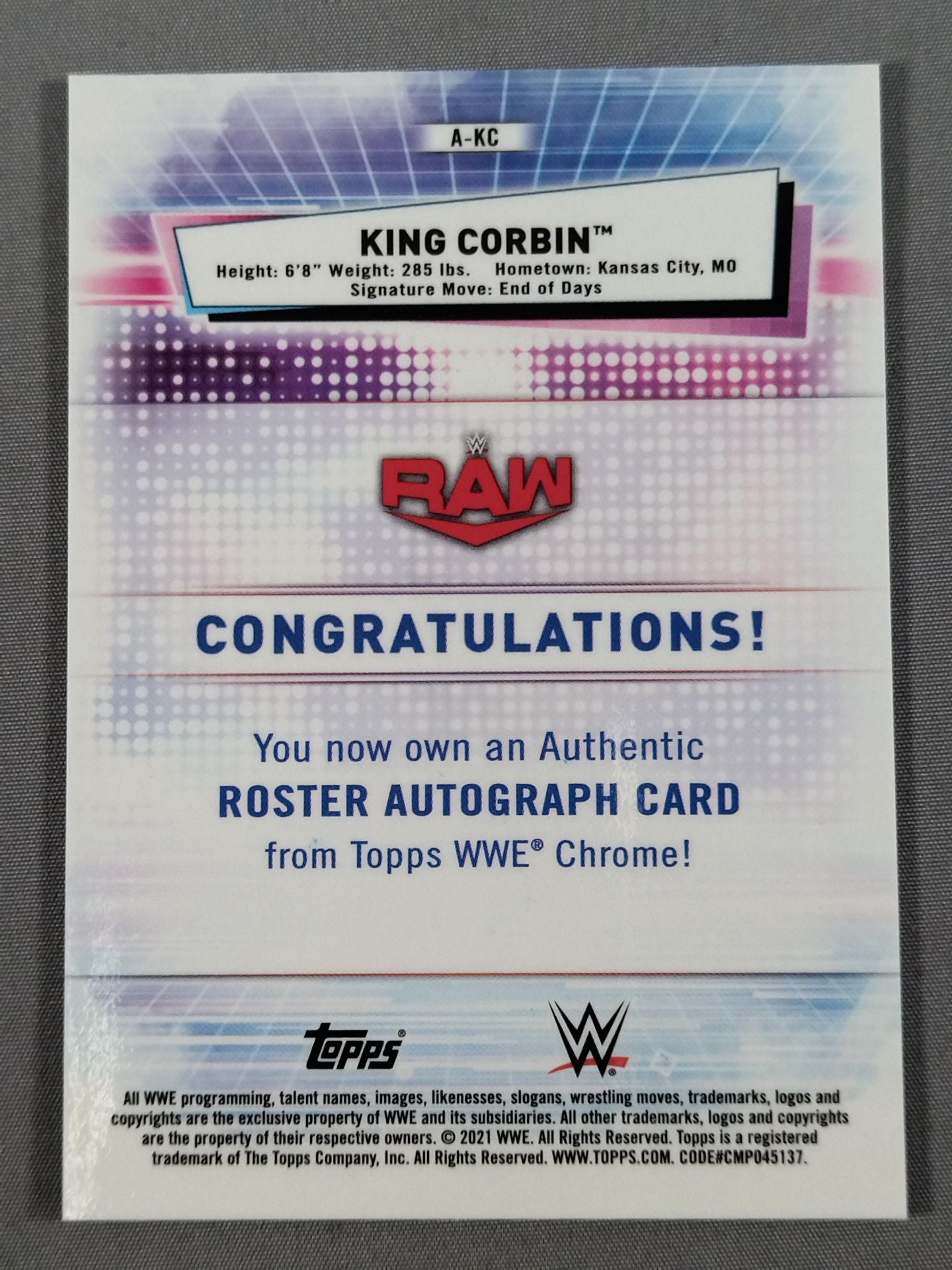 2021 WWE Topps Chrome キング・コービン 公式グリーンリフレクターサインカード