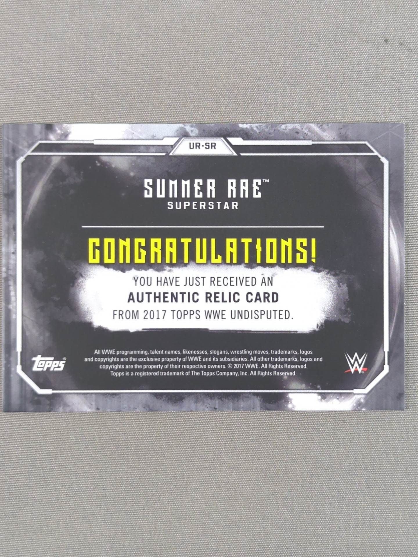 2017 WWE topps サマー・レイ 公式レリックカード(コスチューム)