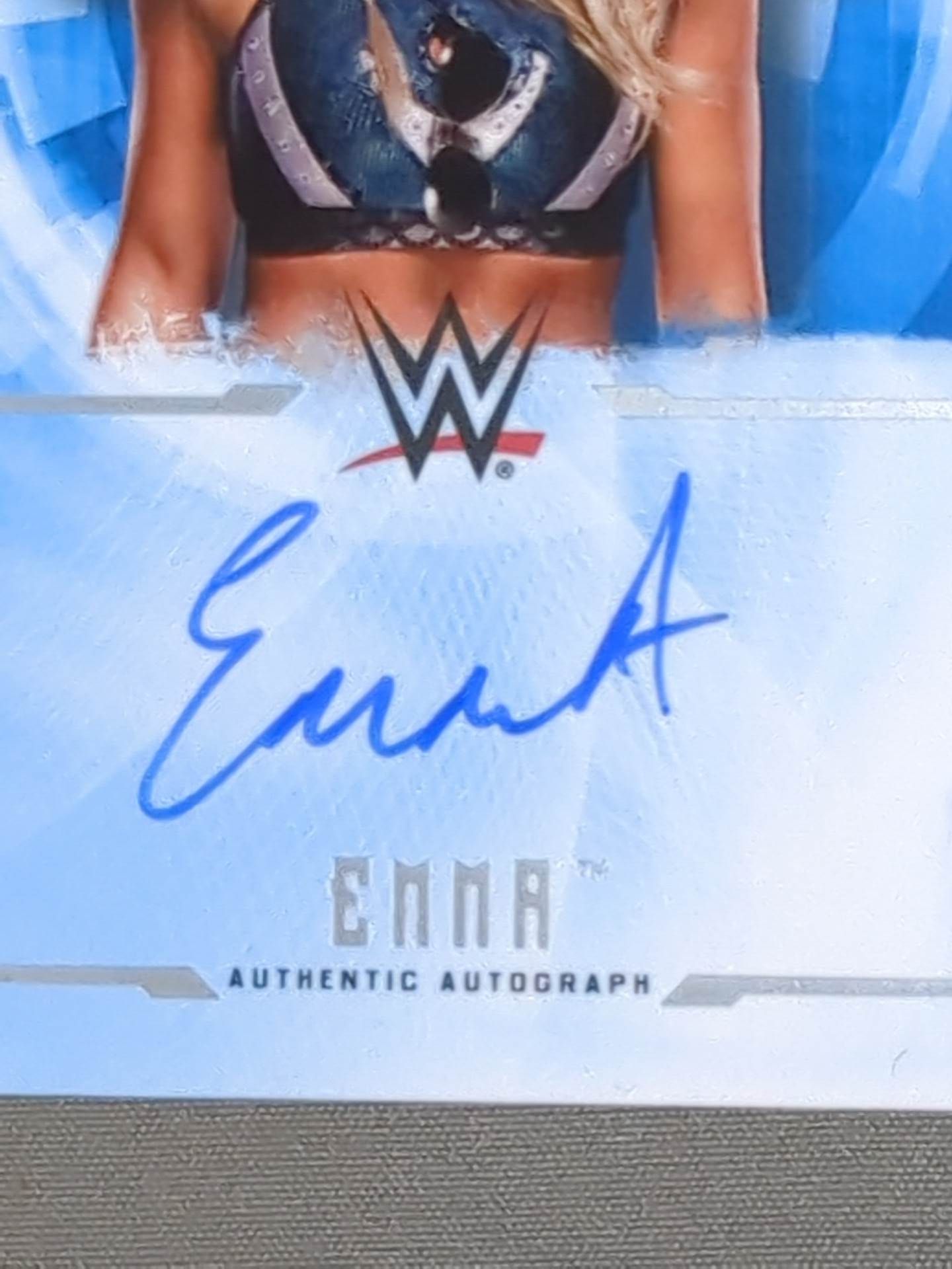 2017 WWE topps エマ 公式サインカード