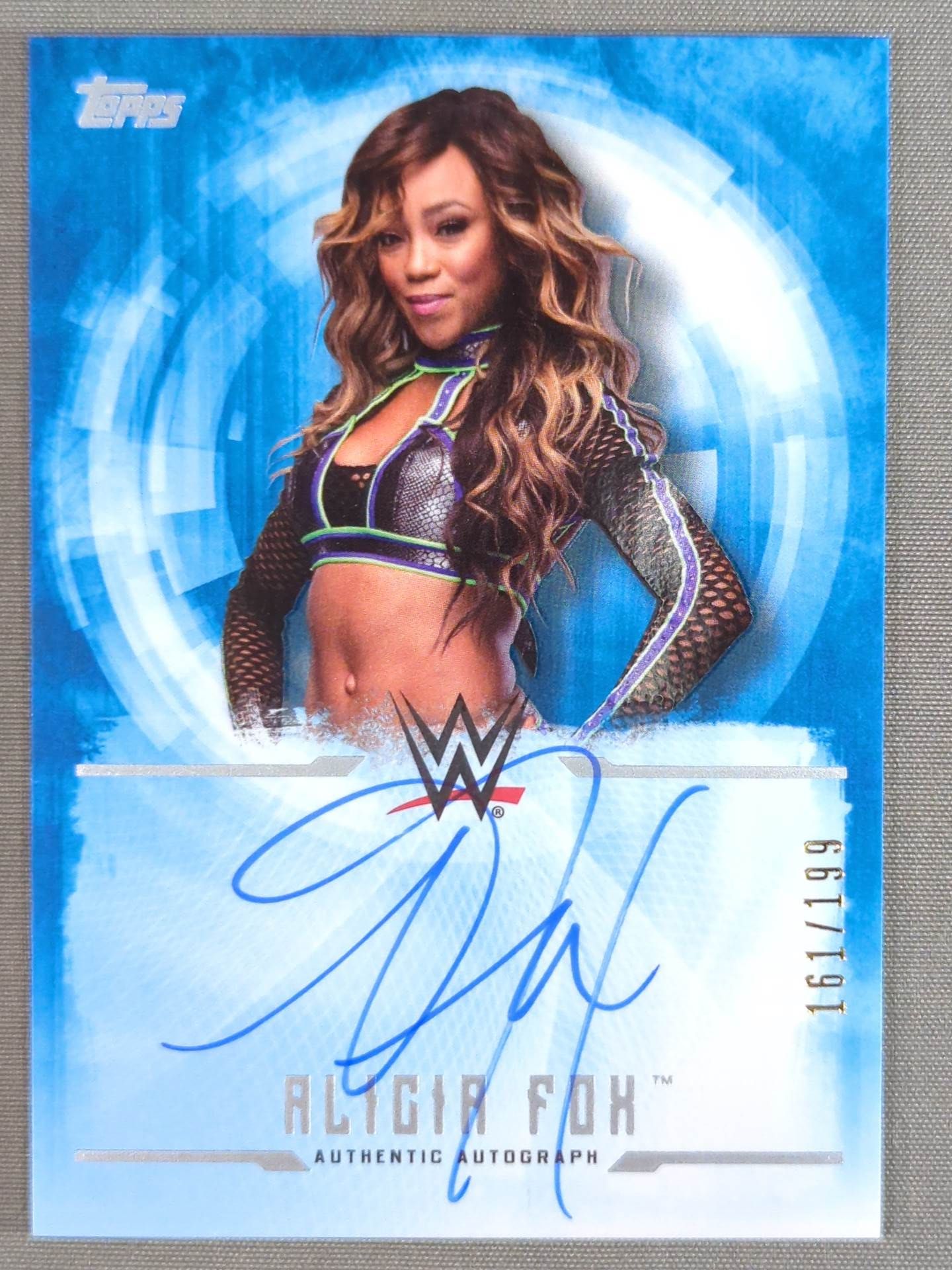 2017 WWE topps アリシア・フォックス 公式サインカード