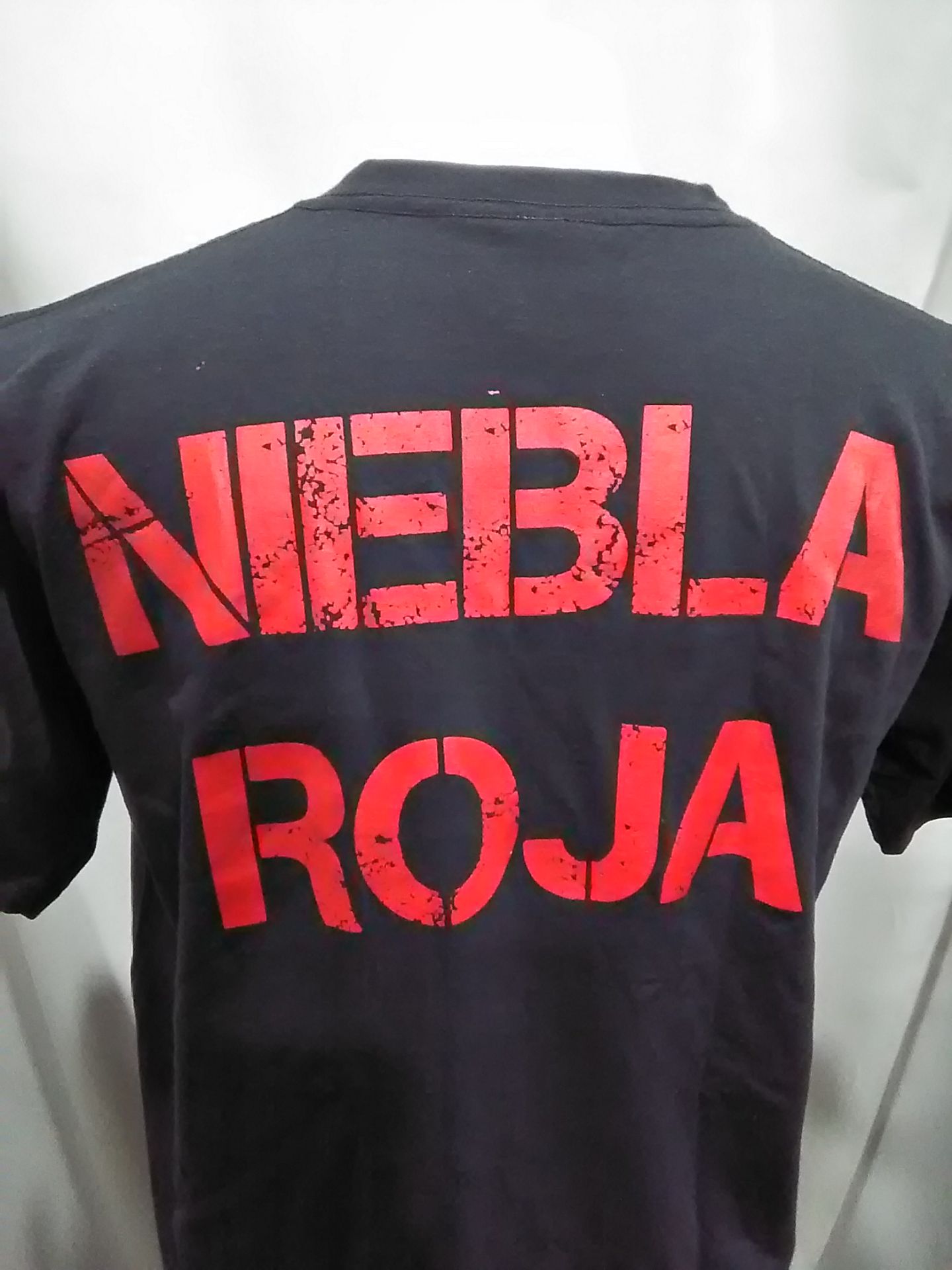 ニエブラ・ロハ「HE-MAN」Tシャツ