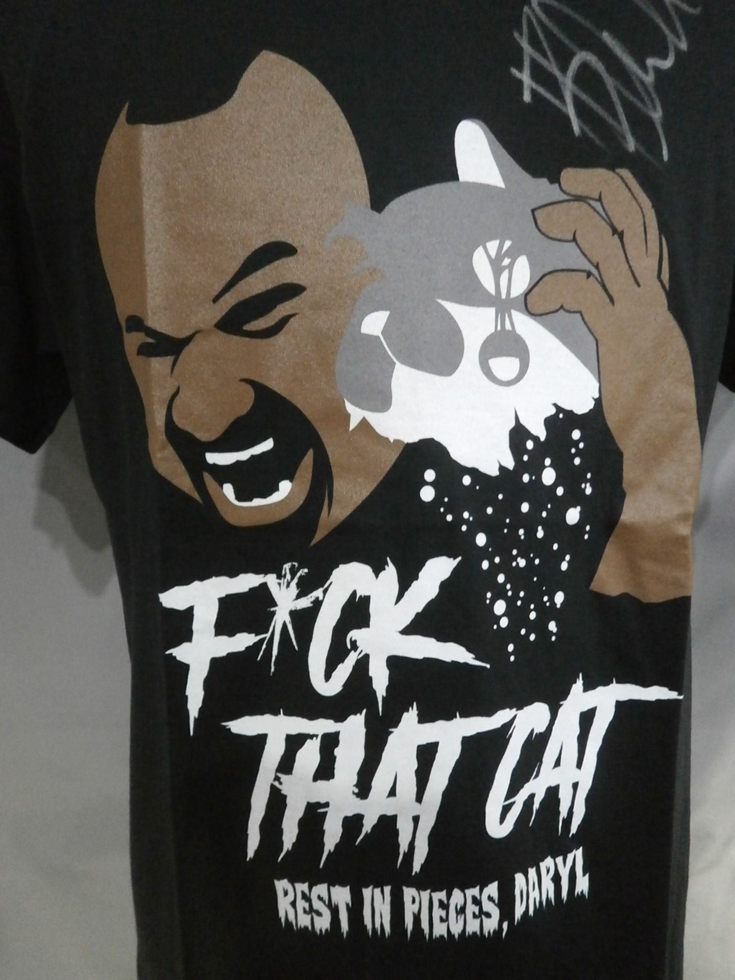 【直筆サイン入り】バッドラック・ファレ「FUCK THAT CAT」Tシャツ